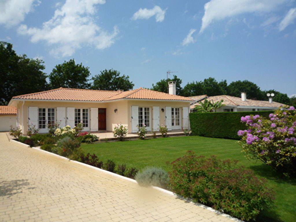 Villa contemporaine à vendre à Gujan Mestras proche Arcachon