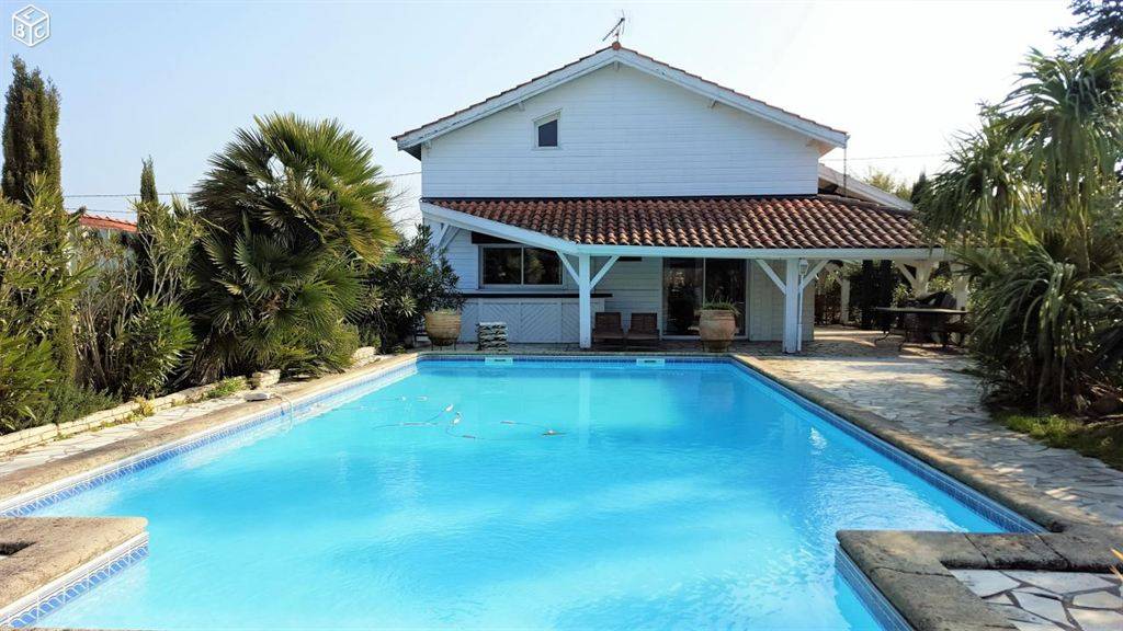 Villa recente à vendre La Teste de Buch - Port du Rocher avec piscine