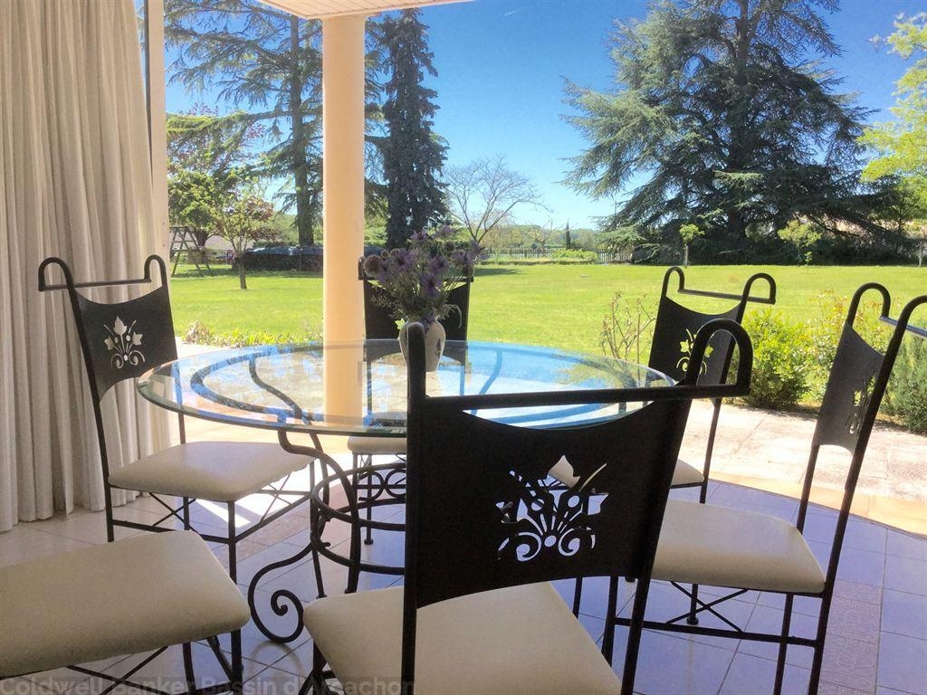 acheter une villa contemporaine proche de Montsegur sur un grand terrain arboré de plus de 3000 m²