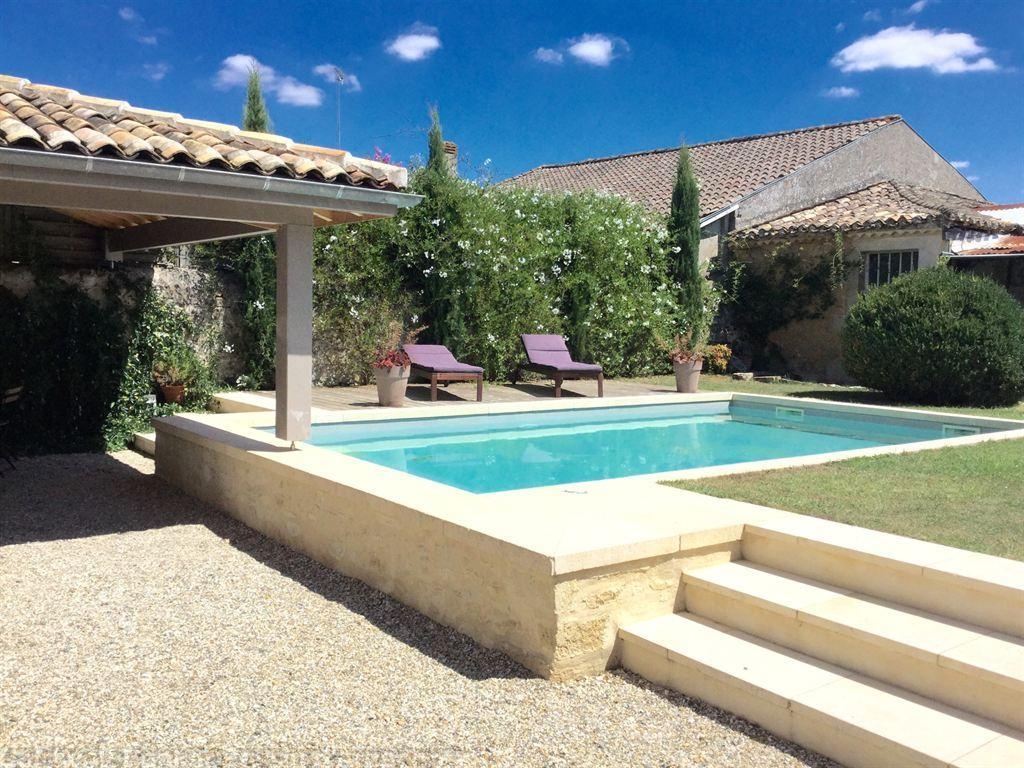 Maison en pierre à vendre dans l'entredeux mer proche de Bordeaux - 5 chambres - piscine idéal pour chambres d'hôtes