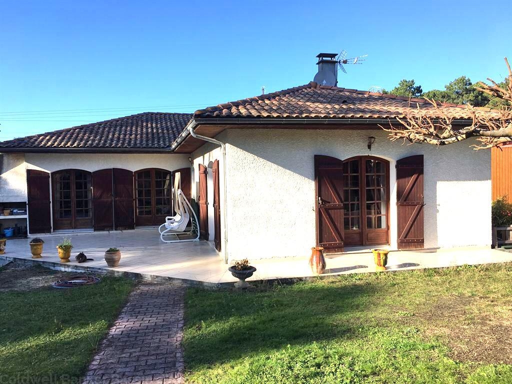 Grand villa a vendre au Cap Ferret avec 6 chambres et une piscine