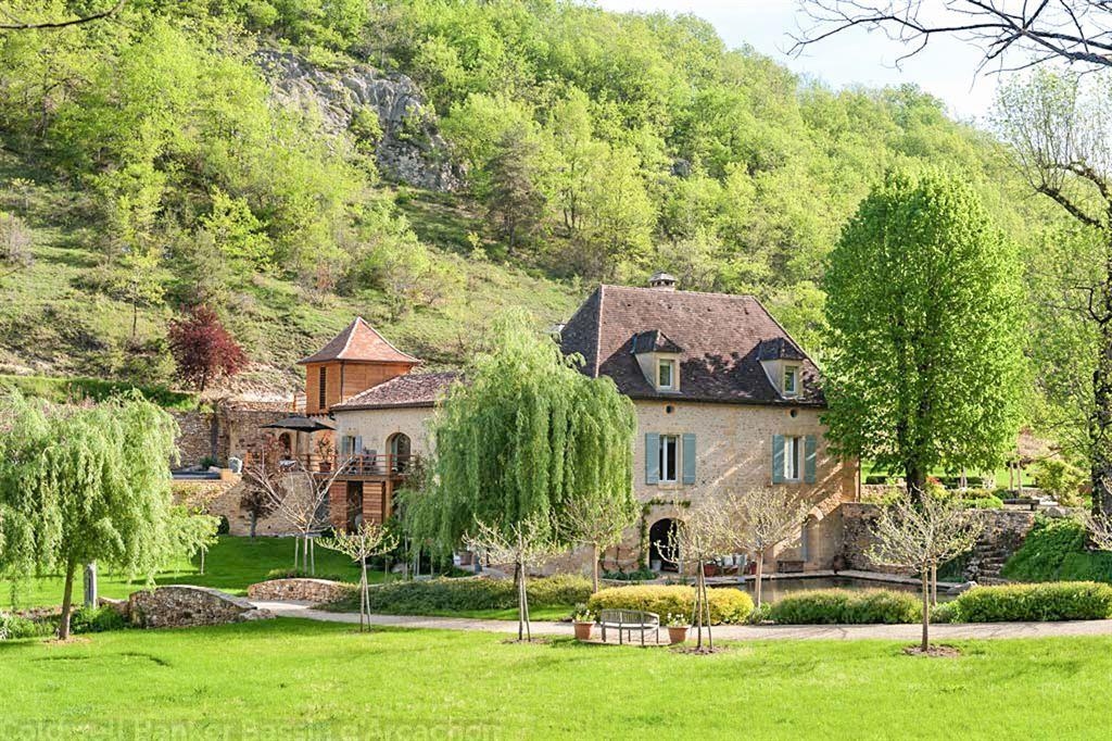 Grande propriété avec ancien moulin à vendre DORDOGNEPERIGORD