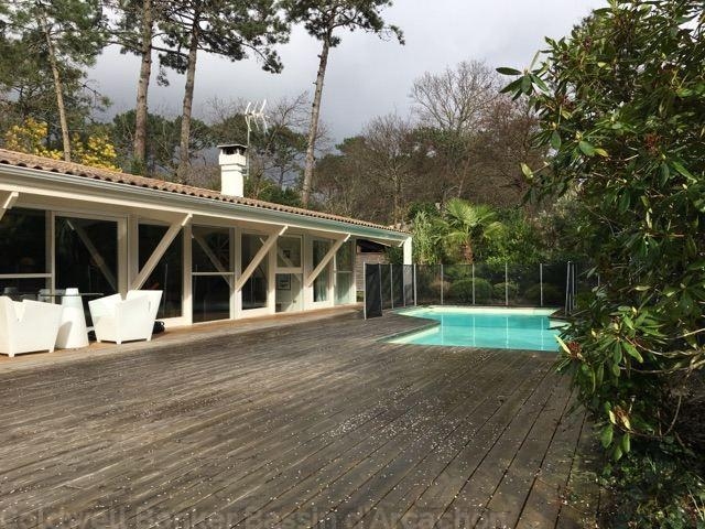 CAP FERRET - LE CANON - PIRAILLAN - belle villa de plain-pied et rénovée à vendre avec piscine 