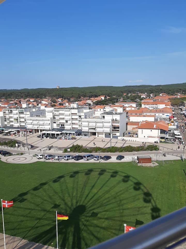 Biscarrosse plage Station balnéaire landaise proche de la dune du Pilat