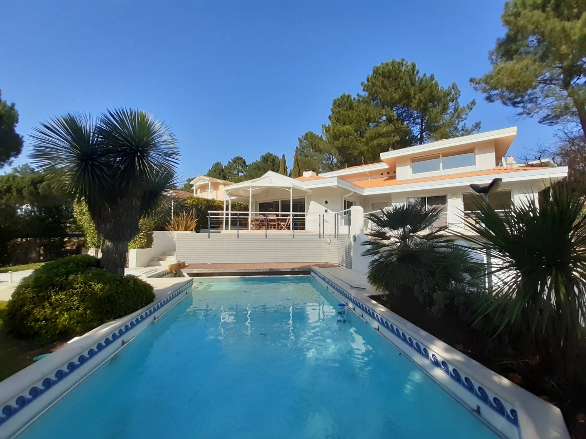 villa moderne à louer avec piscine proche dune du pilat arcachon