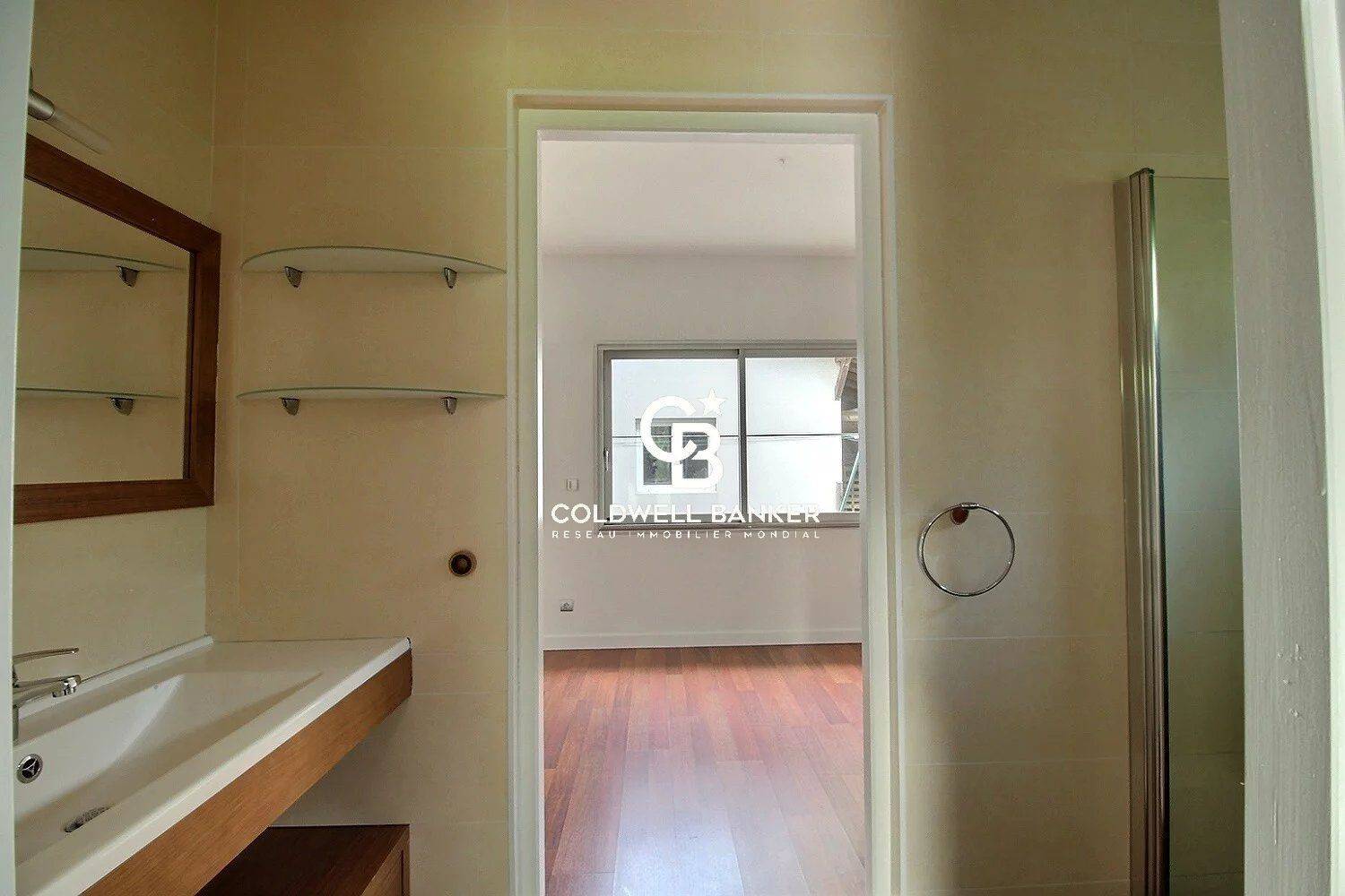 Villa familiale d'exception 5 chambres avec piscine, dépendances et vaste terrain - Andernos 