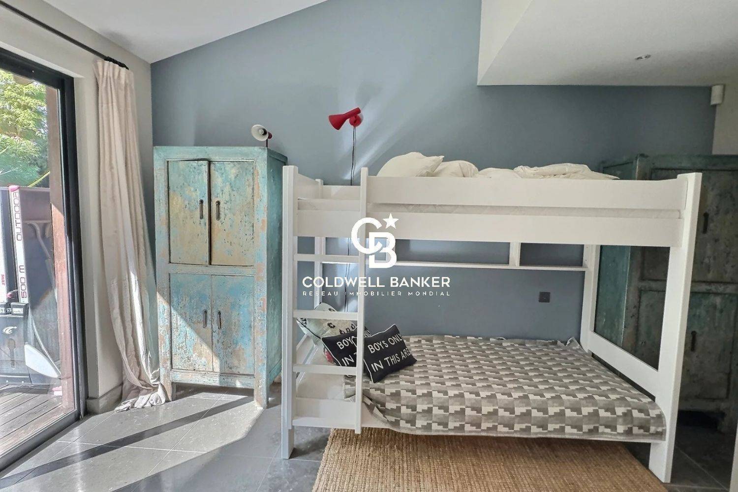 Villa à vendre au Cap Ferret - architecture bois, proche plages, commerces et embarcadère