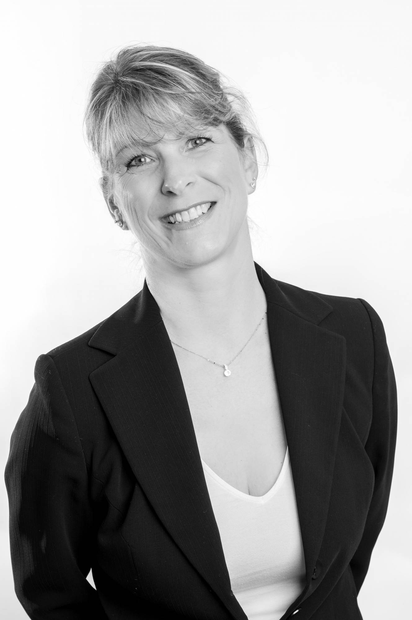 Stéphanie GUEBEL Consultante en immobilier de prestige - Coldwell Banker Immoba