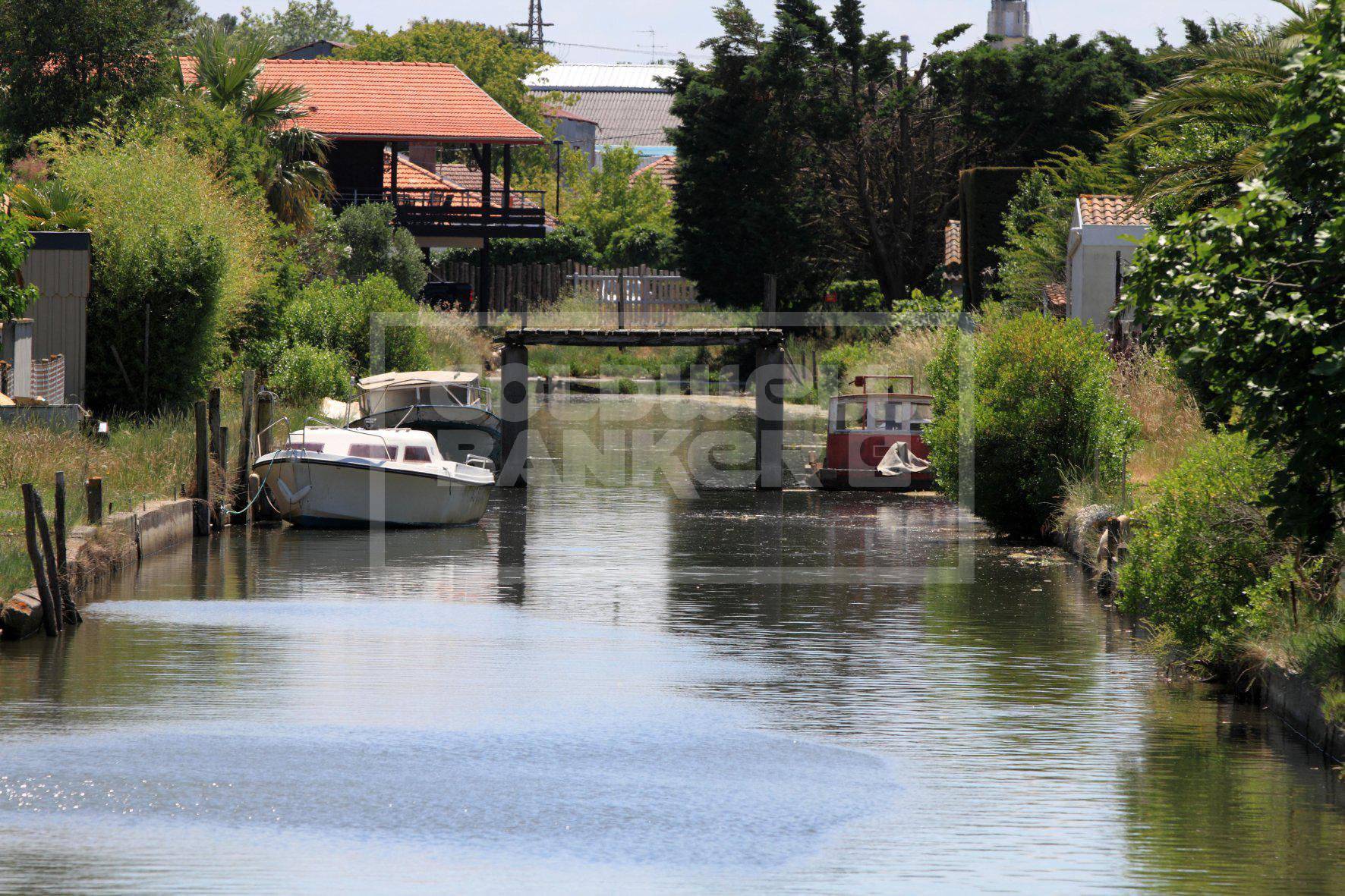 Villa rénovée avec ponton privé à vendre PORT DE LA TESTE-DE-BUCH