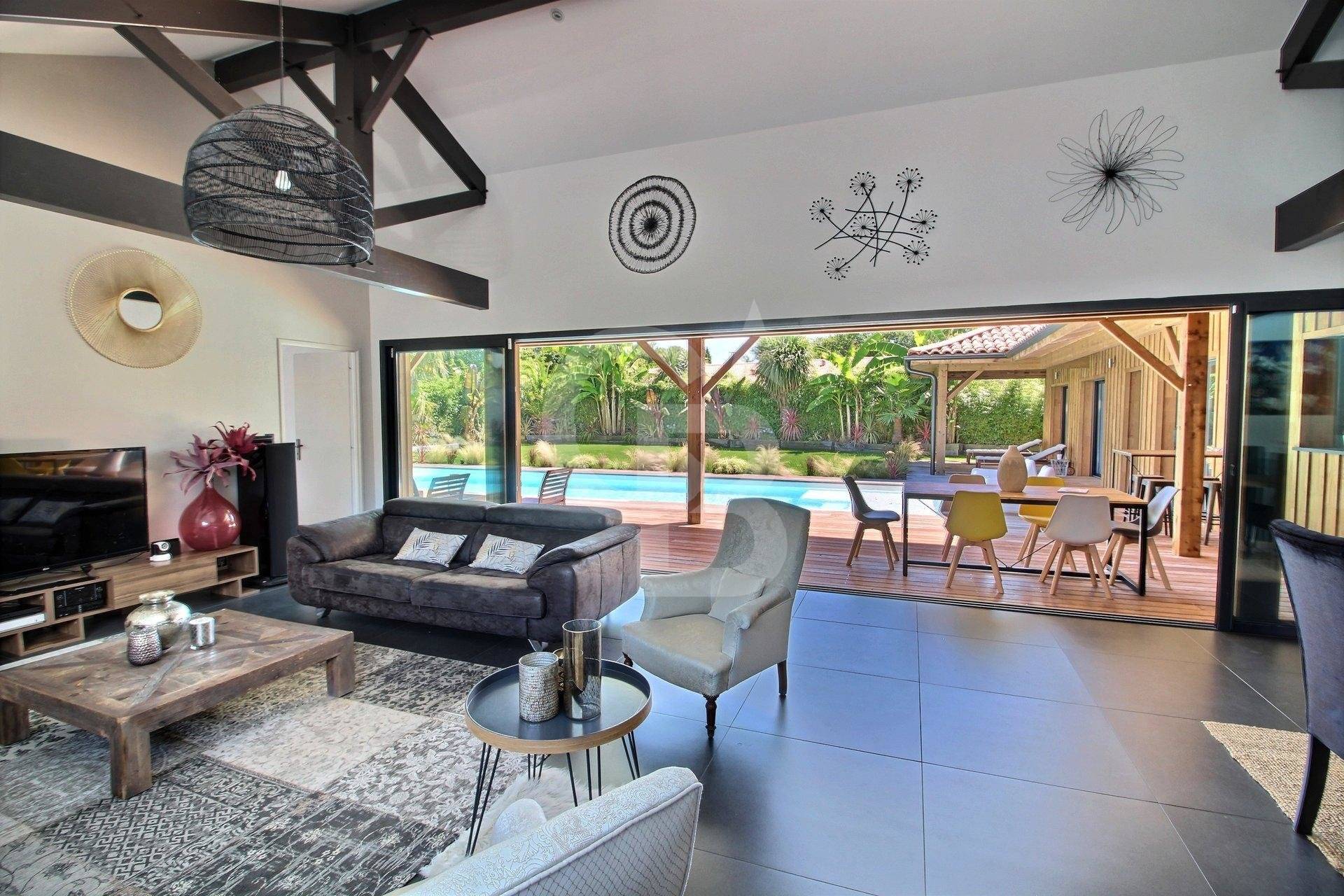 Achat superbe villa bois typique du bassin avec piscine GUJAN MESTRAS