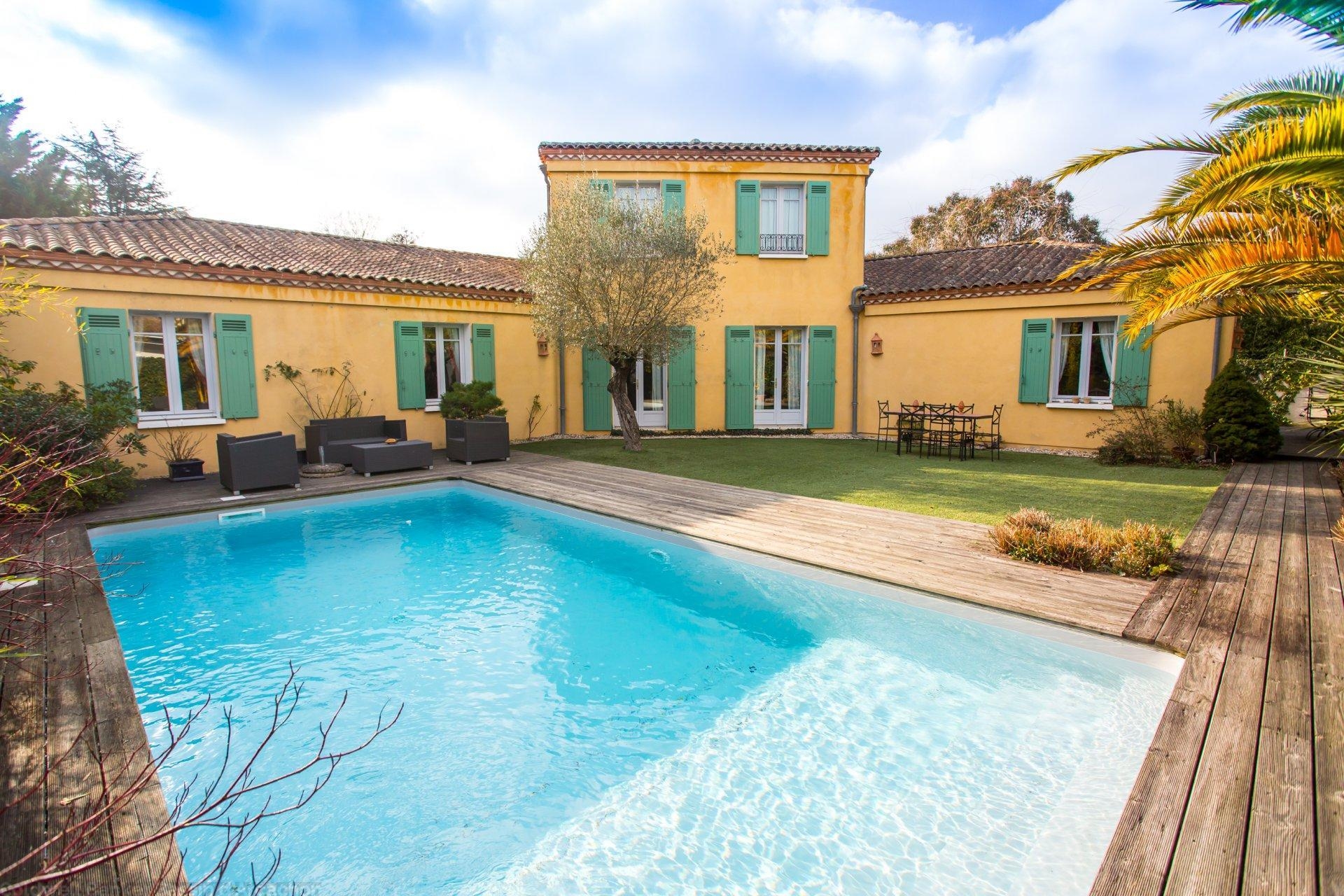 Belle villa à vendre à Bordeaux - Cauderan - 4 chambres - piscine - au calme