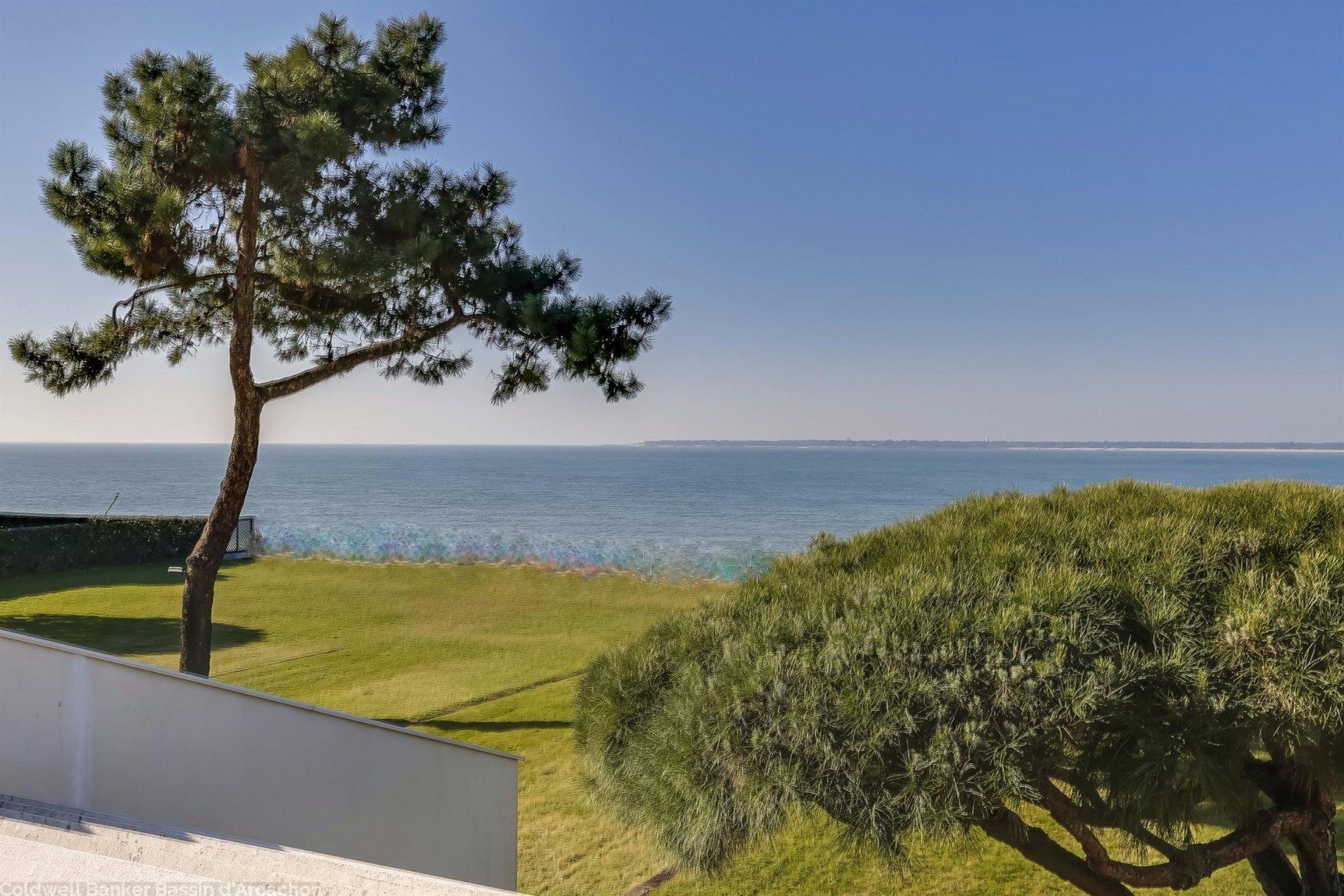 Appartement de standing à vendre à Pyla sur Mer en 1ère ligne proche Moulleau