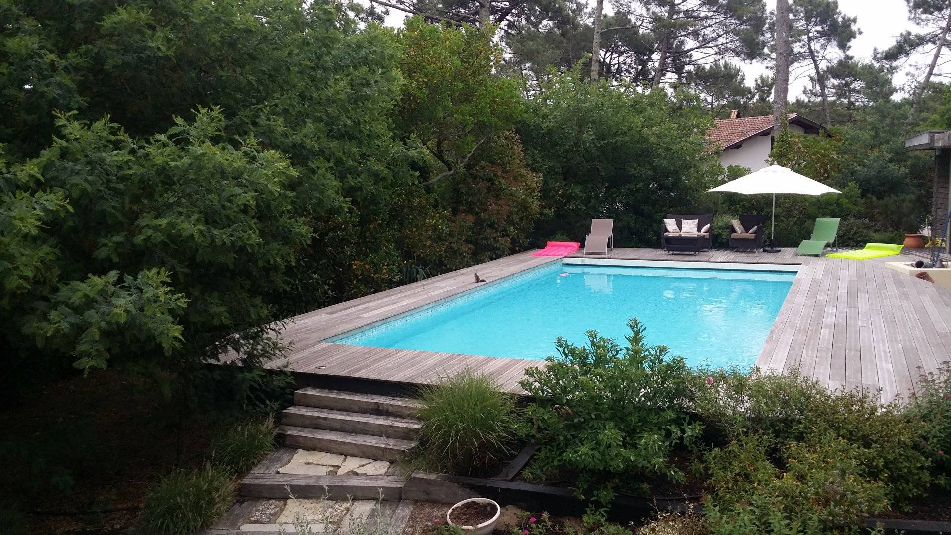 villa avec piscine chauffée à vendre aux abatilles