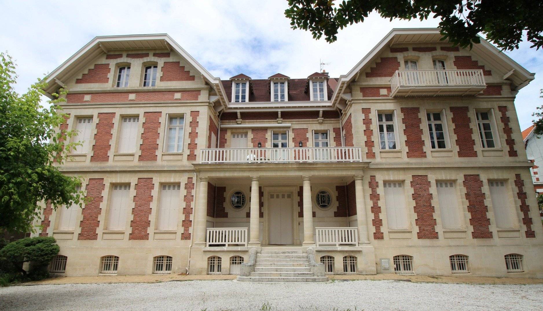 Appartement en premiere ligne a vendre ARCACHON