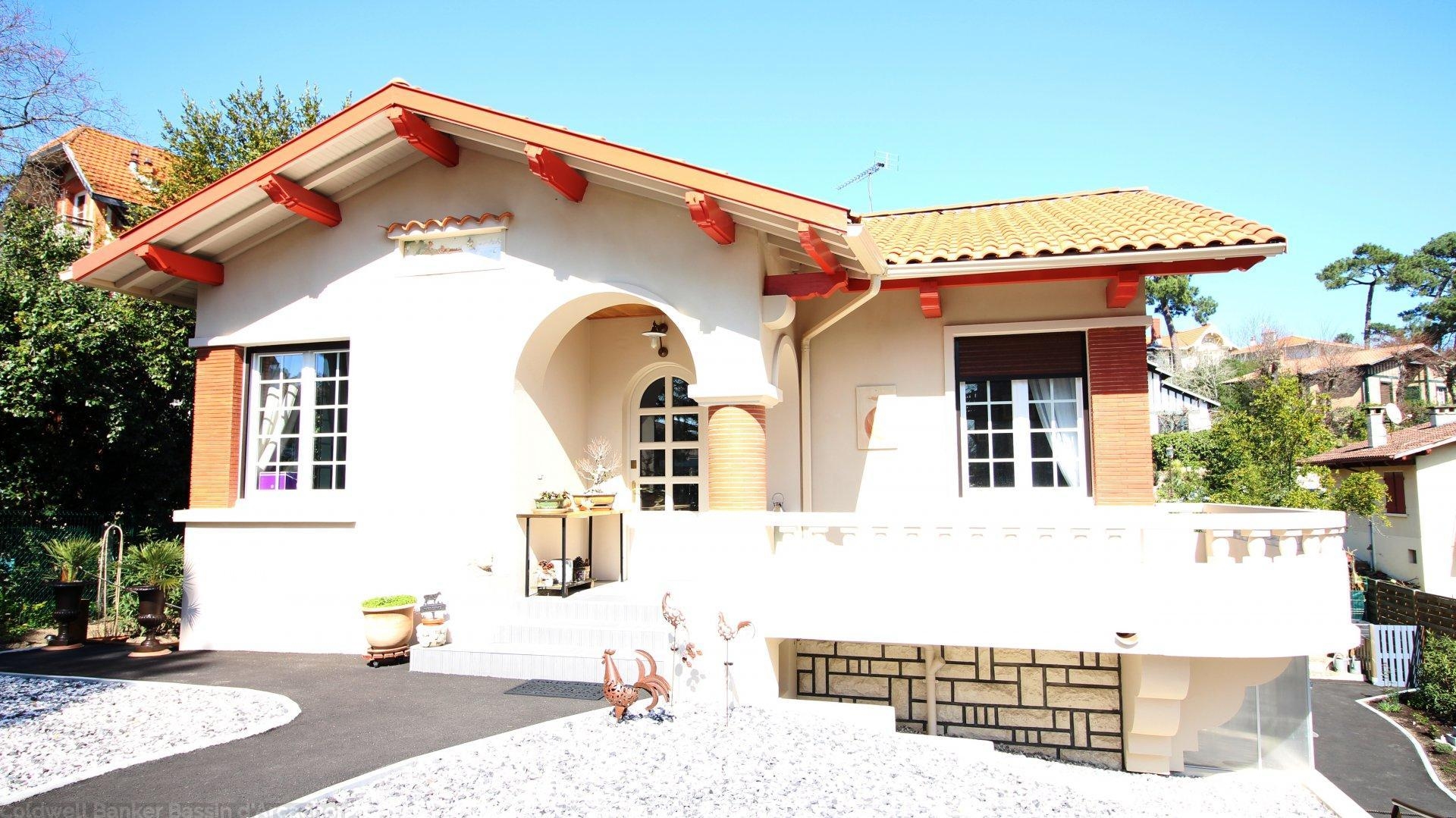 Villa rénovée à vendre à Arcachon - Pereire