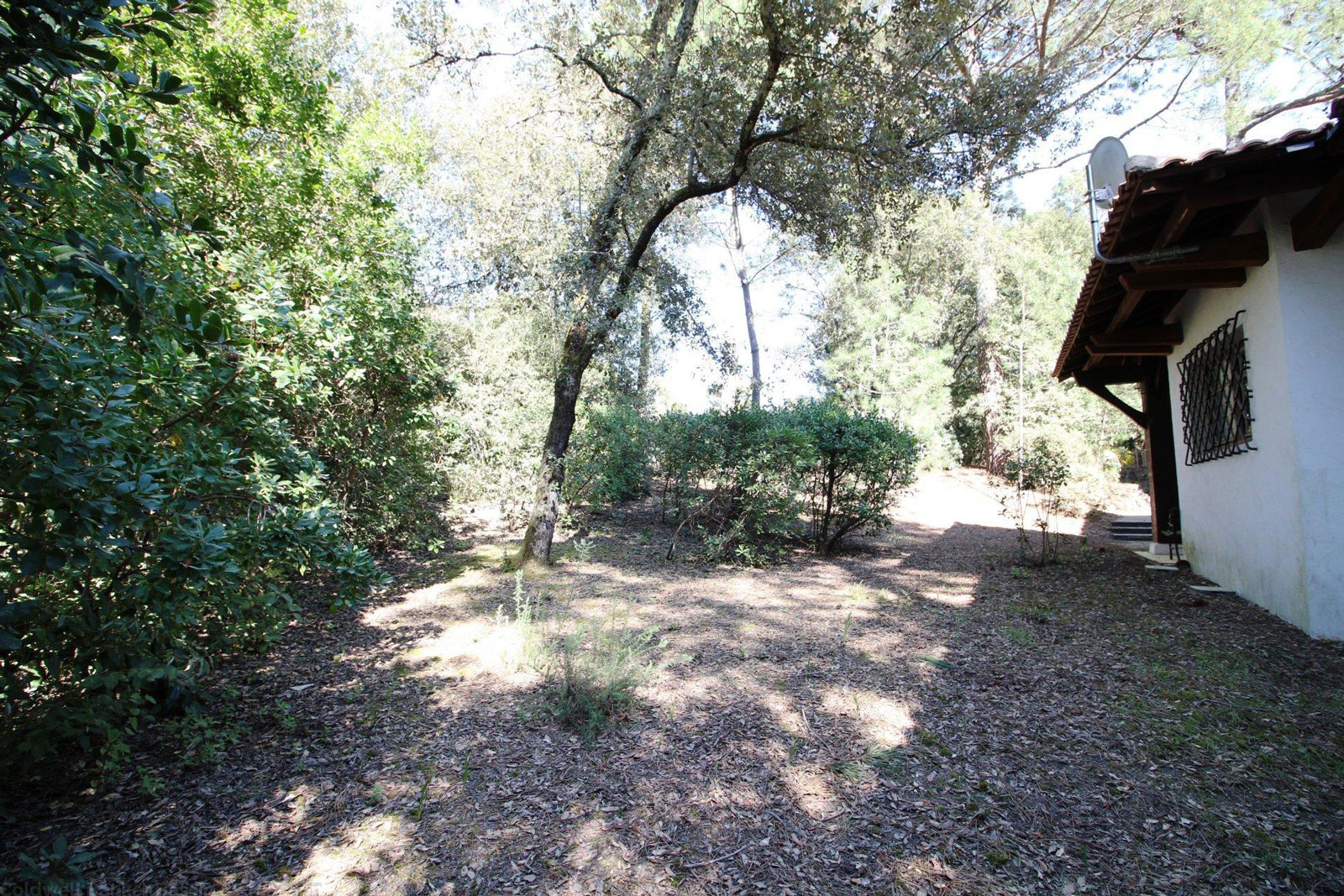 Terrain plus 1000 m2 piscinable quartier résidentiel à vendre PYLA SUR MER CERCLE DE VOILE