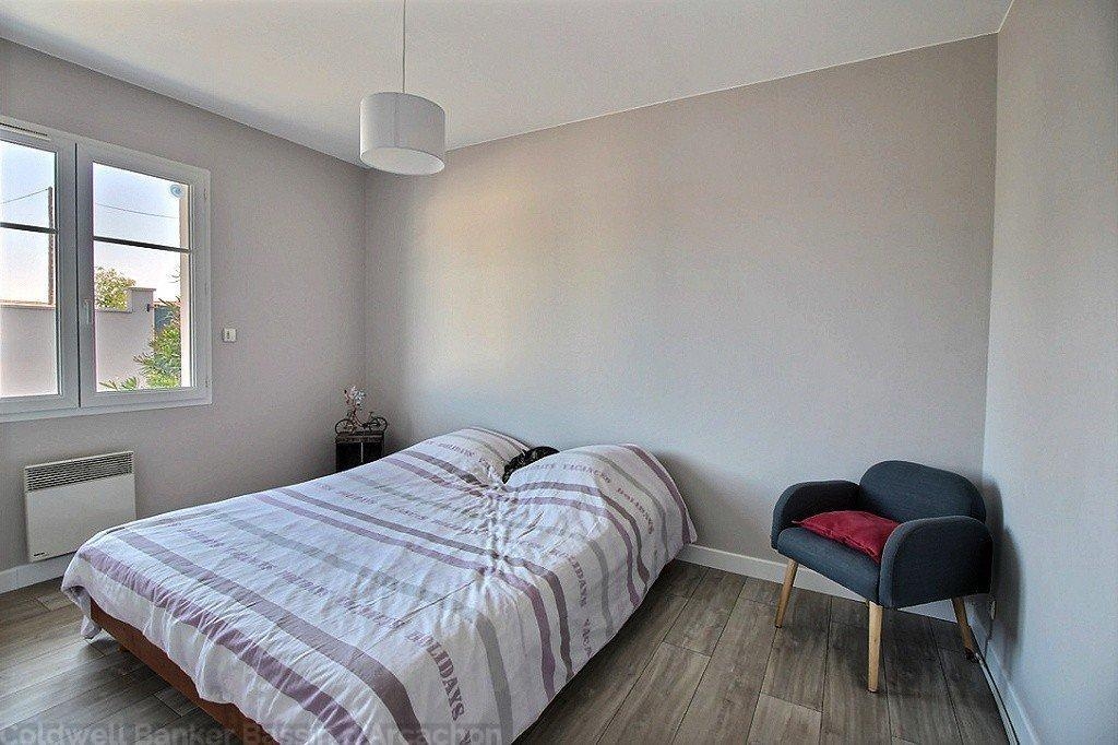 Maison contemporaine 4 chambres avec piscine chauffée à vendre à Gujan-Mestras