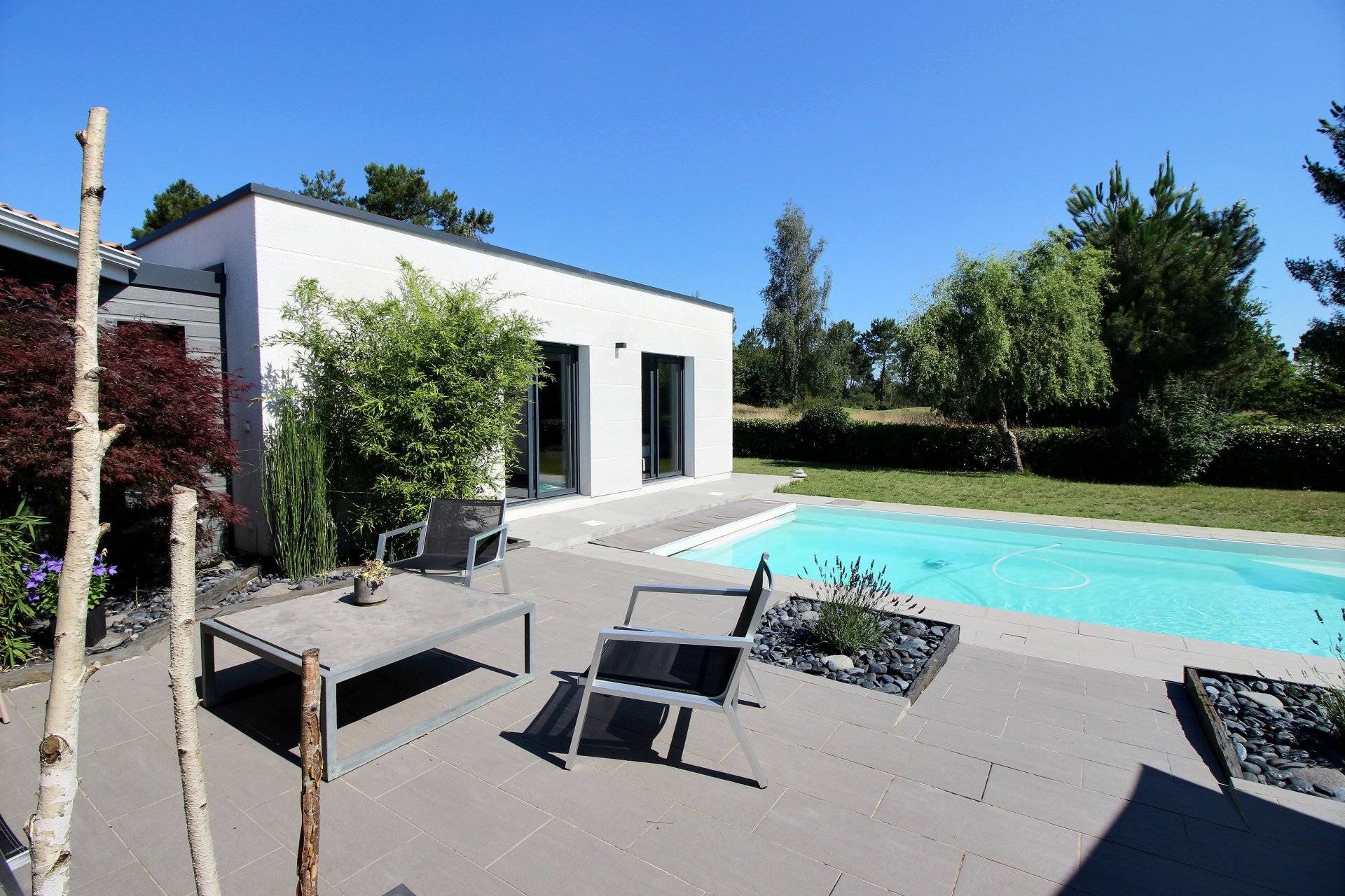 Magnifique maison contemporaine avec piscine a vendre BASSIN D'ARCACHON