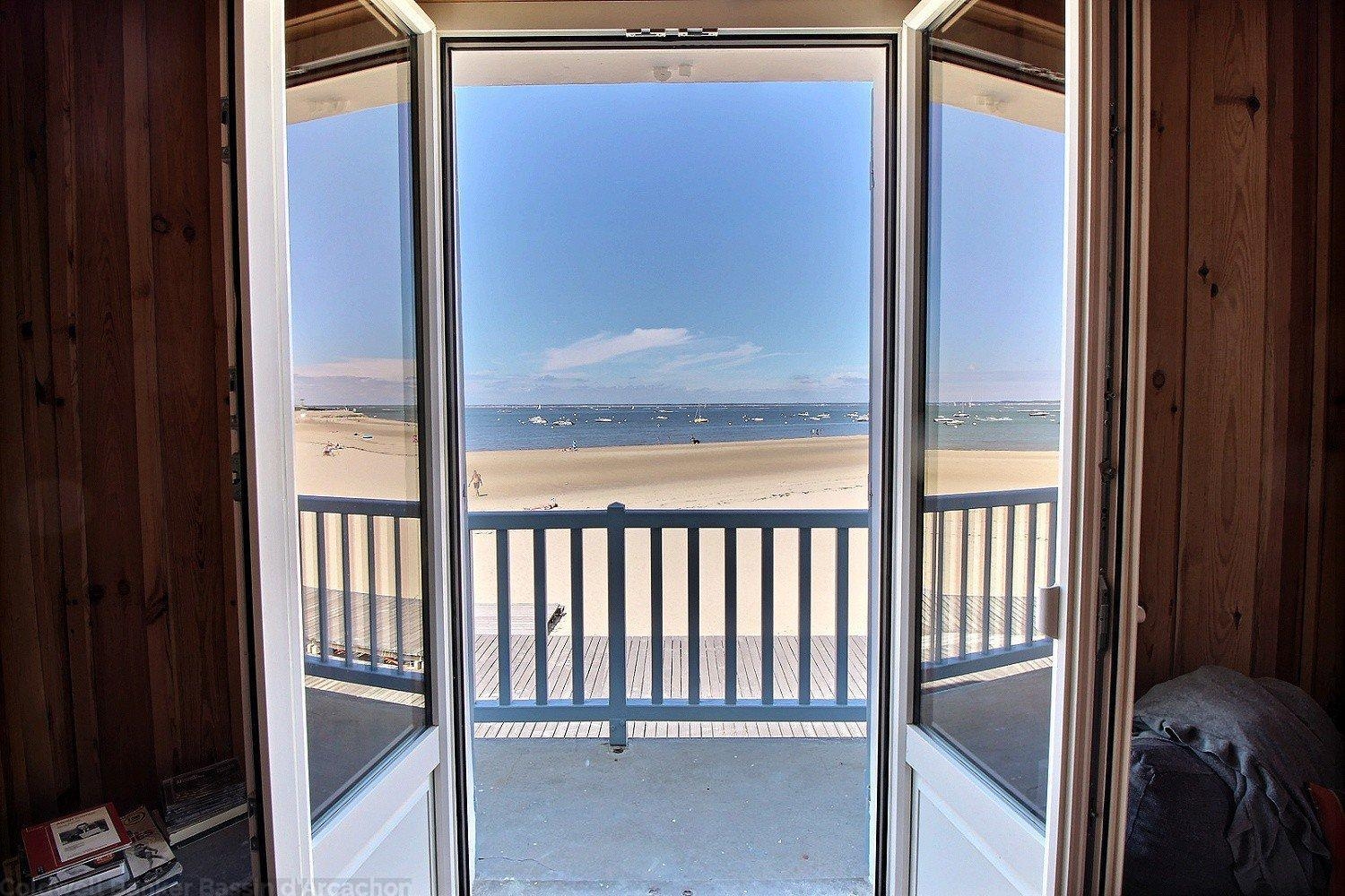 A vendre maison arcachonnaise avec vue mer et accès direct à la plage