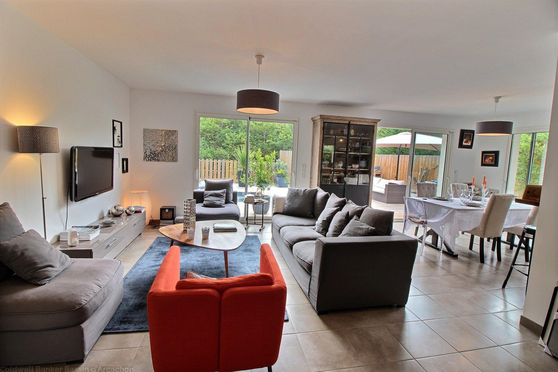 Vente maison 3 chambres avec piscine et dépendance bassin d arcachon