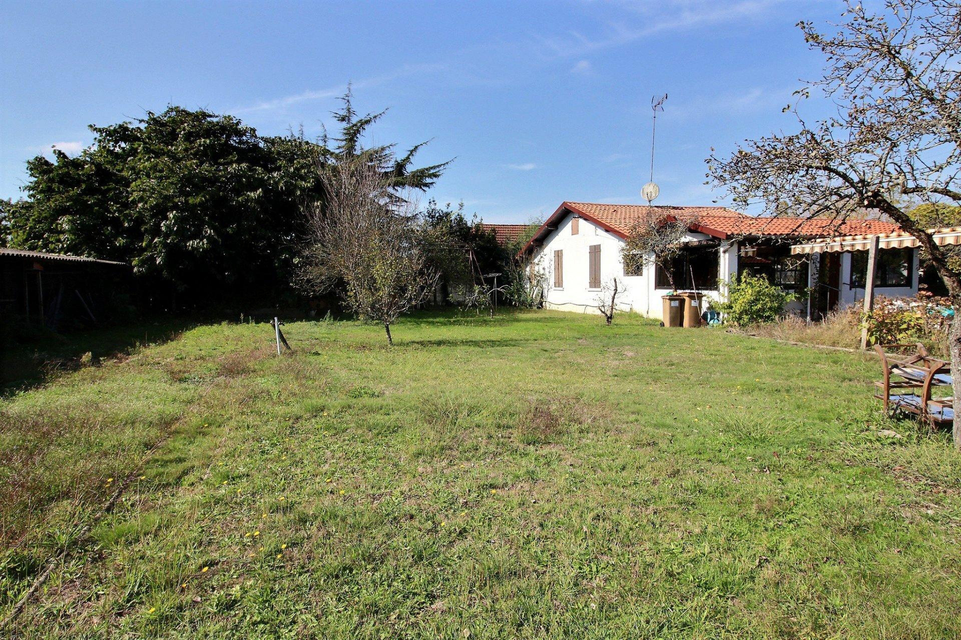 Achat maison avec grand terrain divisible centre ville gujan-mestras