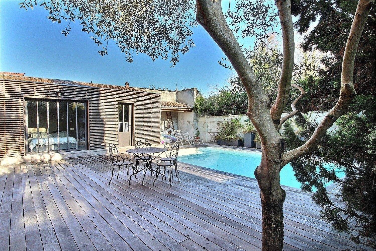 Maison familiale contemporaine 5 chambres à vendre LE BOUSCAT