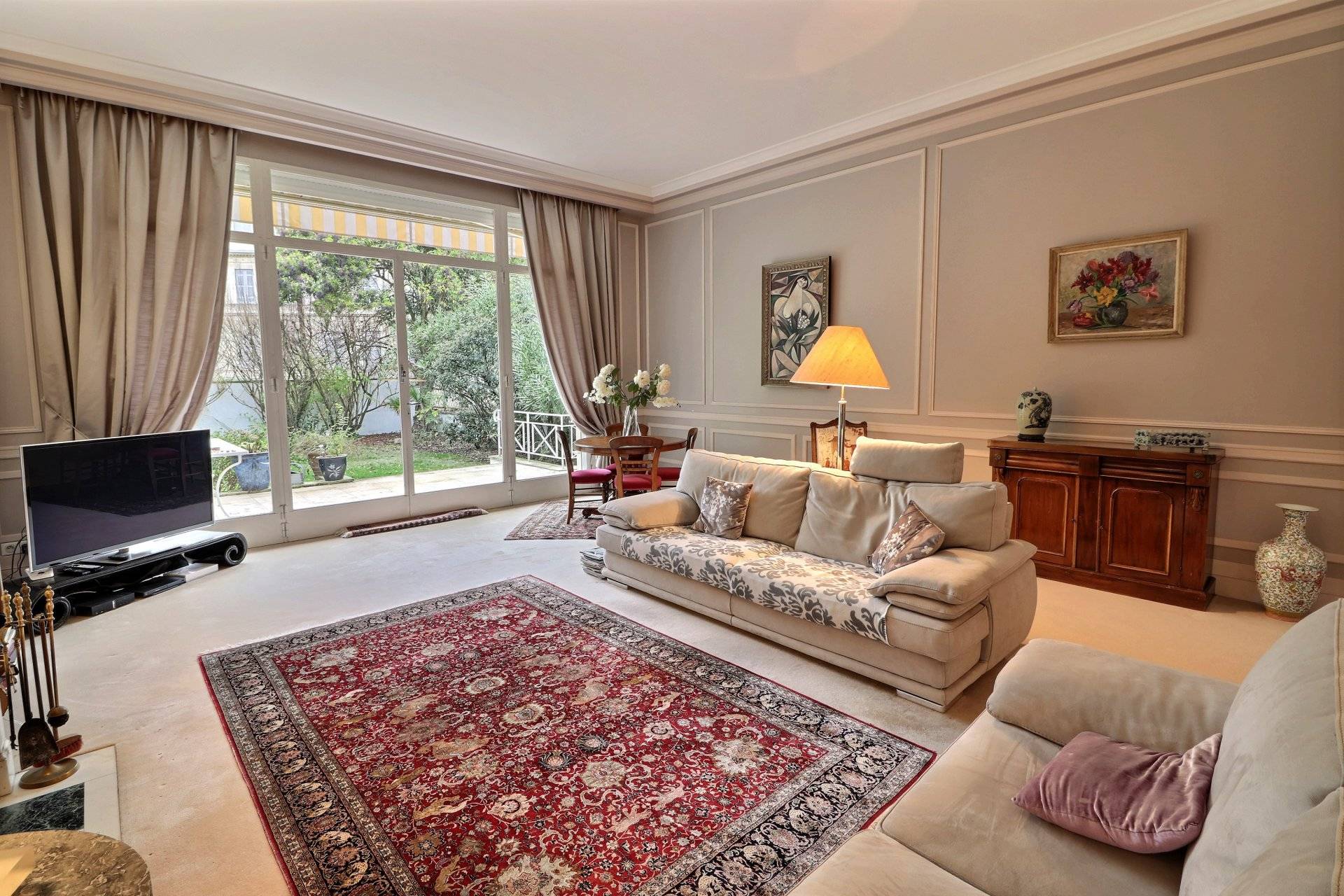 Vente propriété bordelaise familiale de caractère PARC LESCURE BORDEAUX