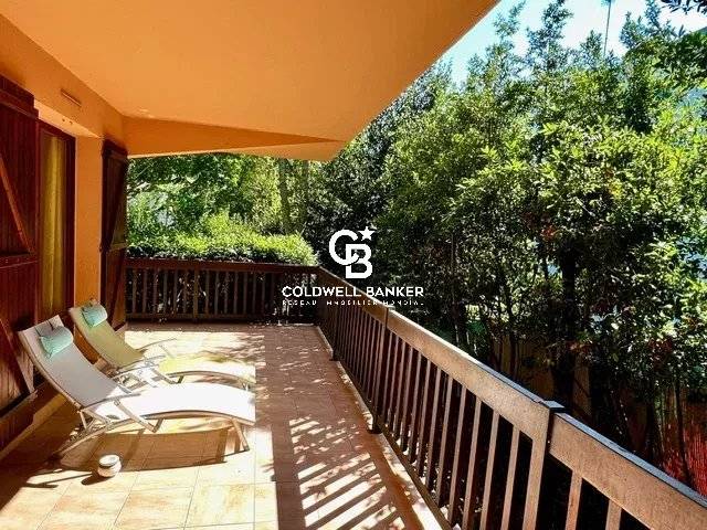 Appartement à vendre à Arcachon proche Pereire – triplex 6 suites, jardin et garage