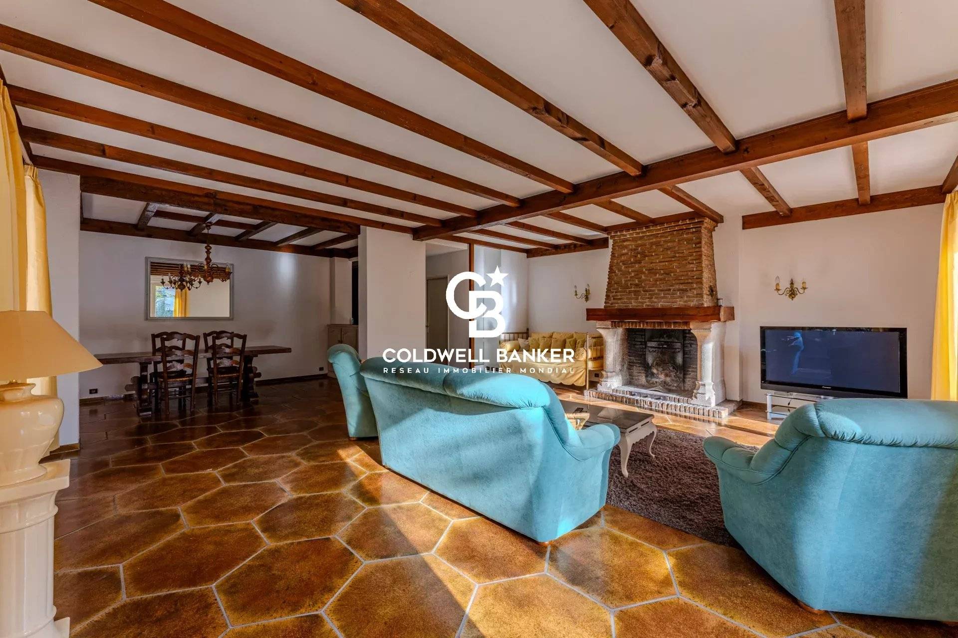 Appartement à vendre à Arcachon proche Pereire – triplex 6 suites, jardin et garage