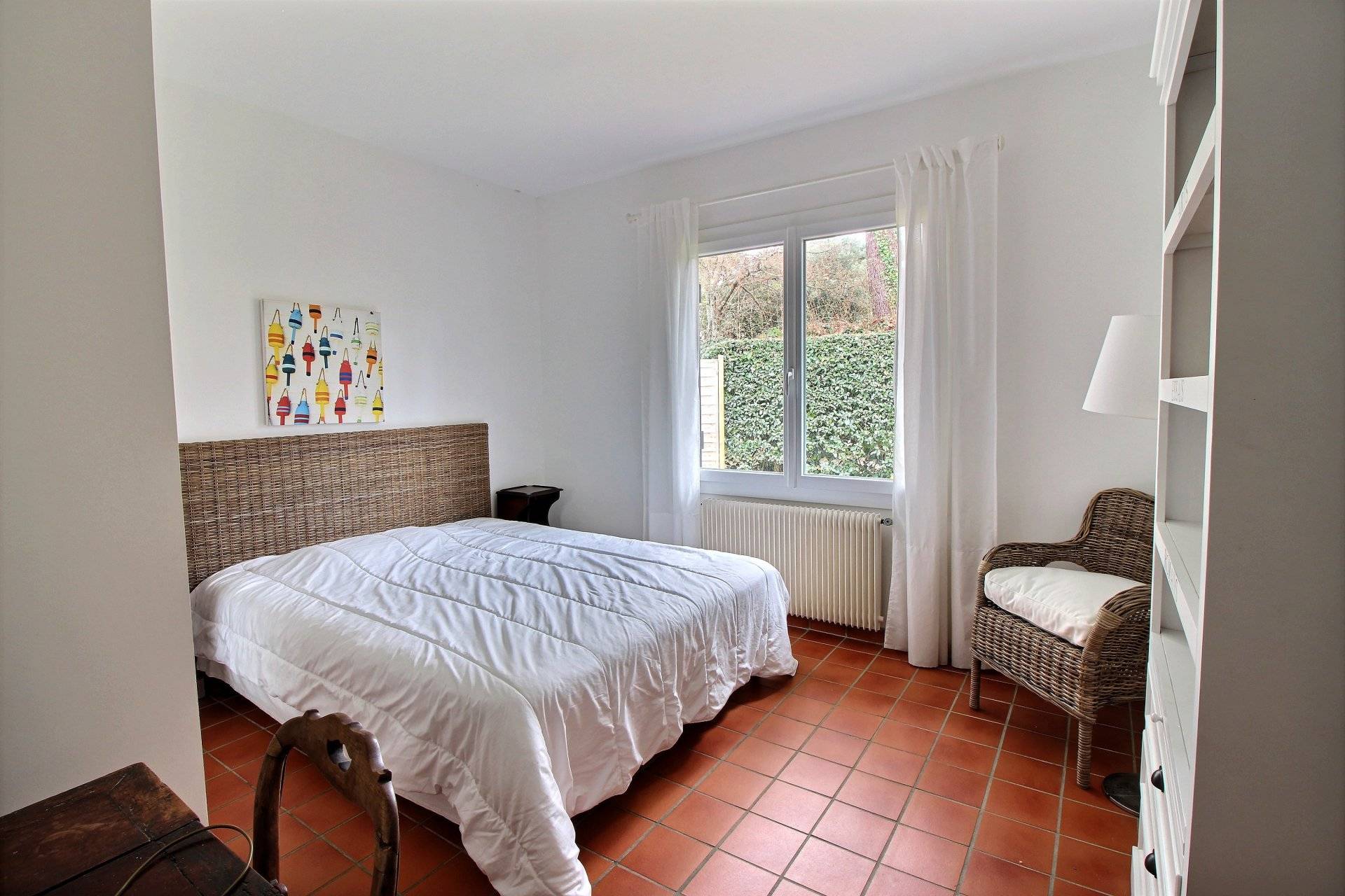 Recherche villa traditionnelle de plain-pied dans une résidence privée proche plage PYLA SUR MER