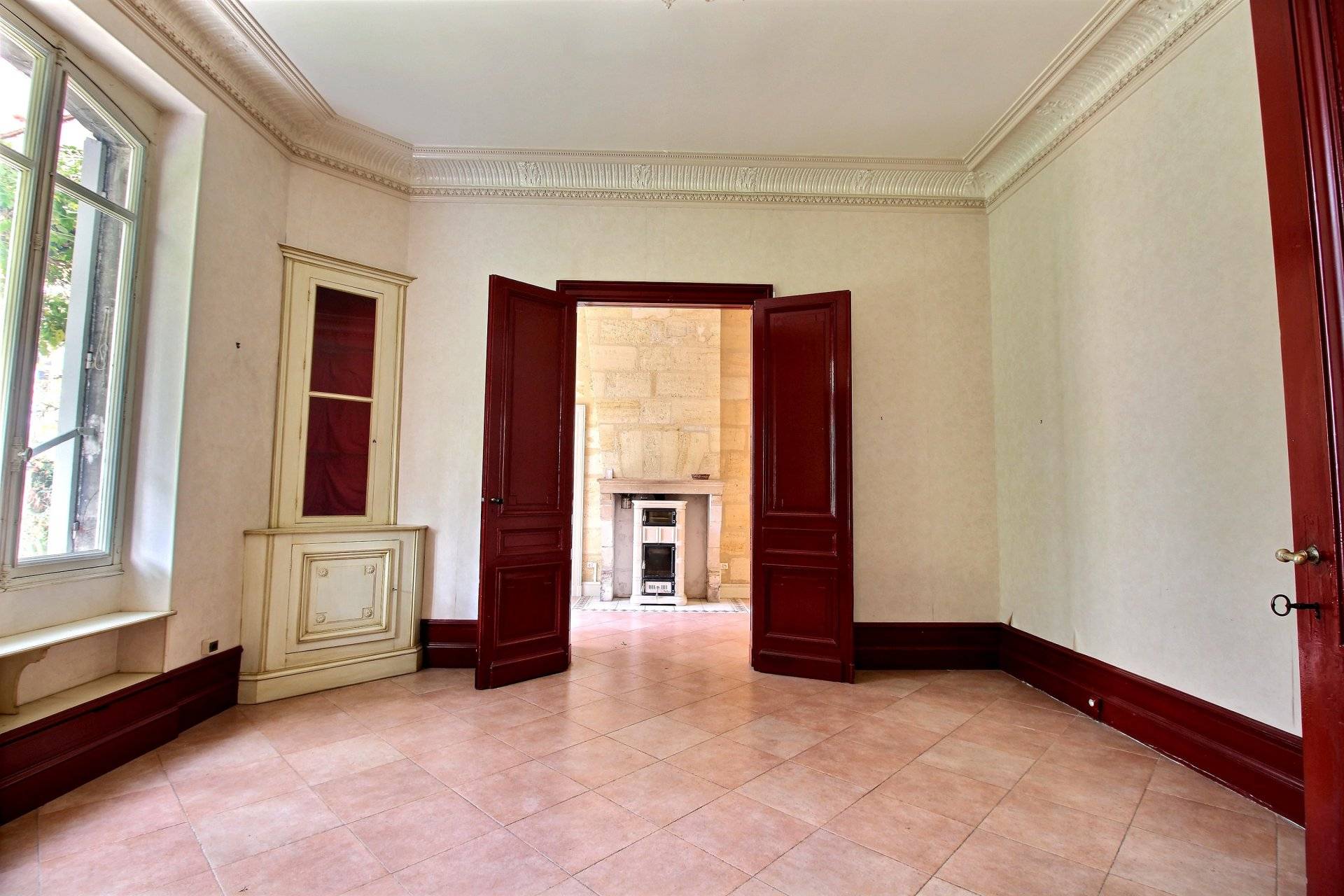 Achat superbe hotel particulier aux prestations haut de gamme BORDEAUX CENTRE