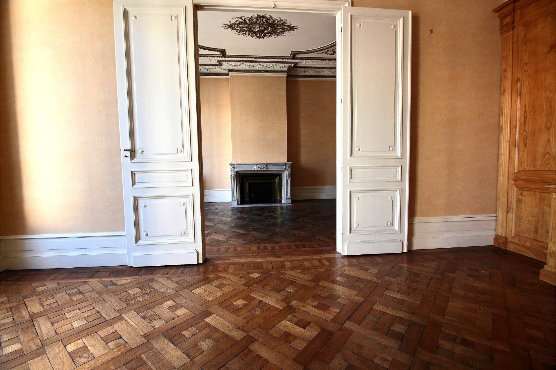 Vente superbe hôtel particulier aux prestations haut de gamme BORDEAUX CENTRE