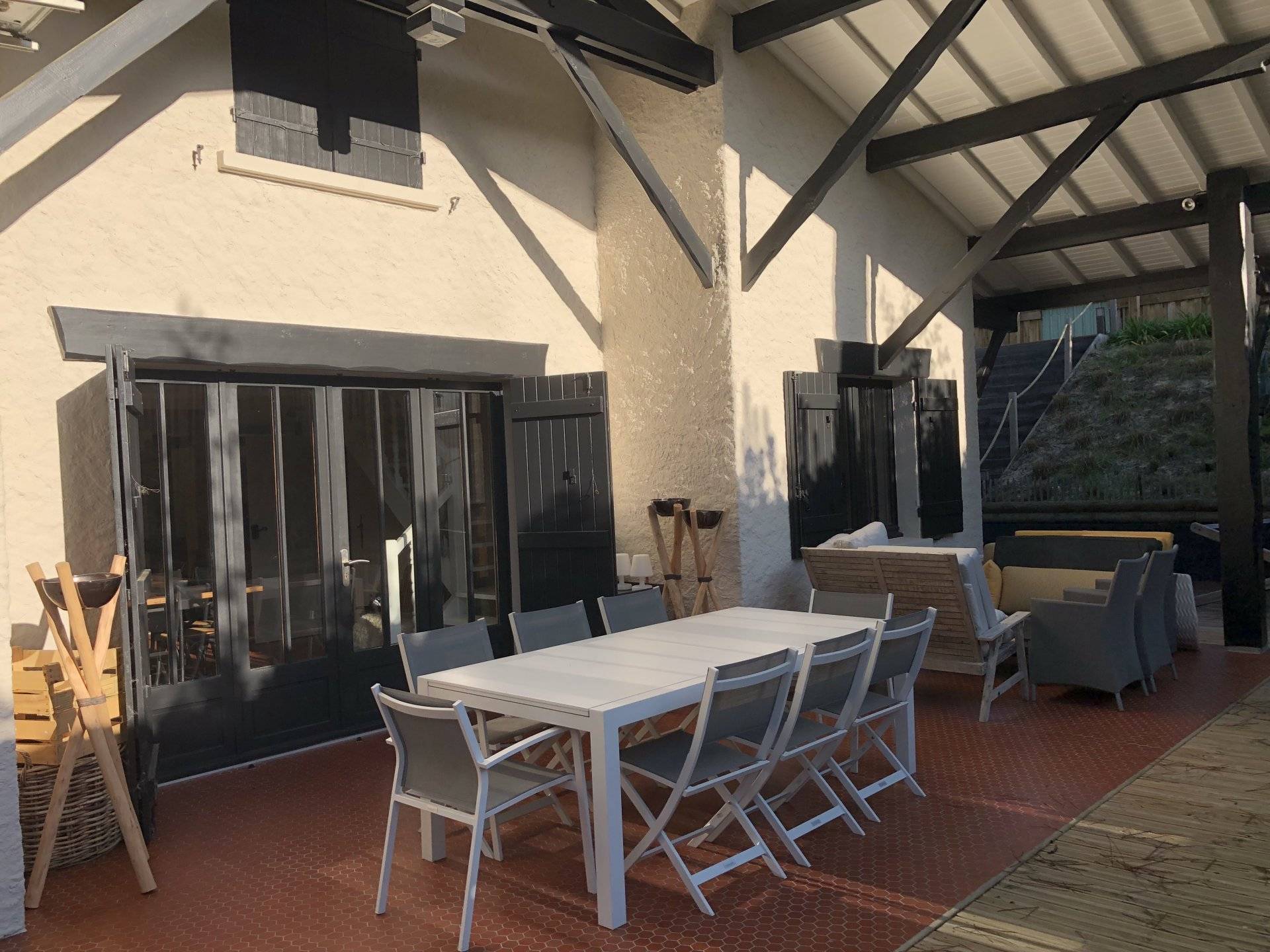 Magnifique villa rénovée à vendre PIRAILLAN LEGE CAP FERRET