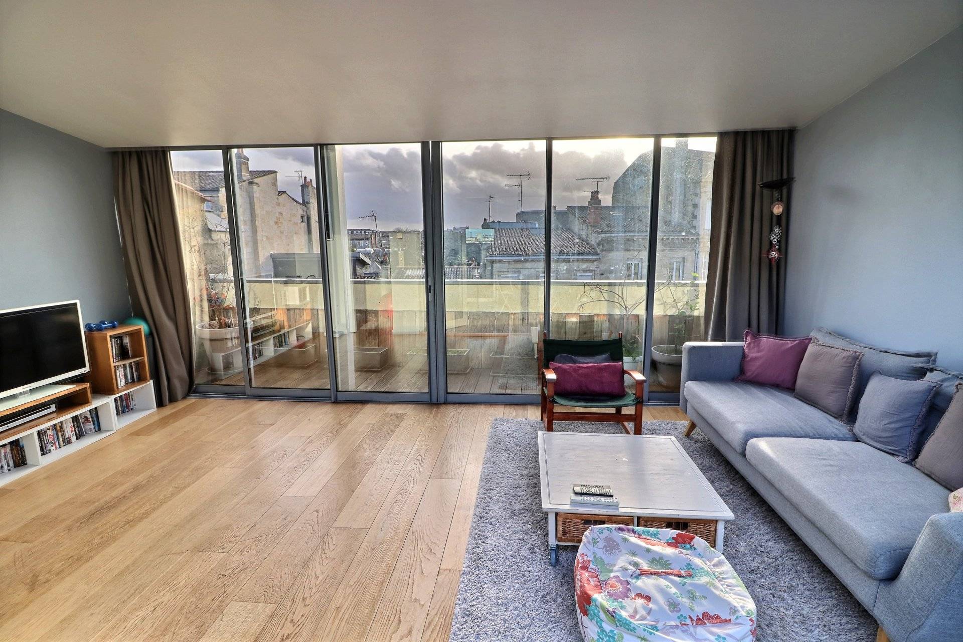 Vente appartement de standing rénové quartier Fondaudège BORDEAUX CENTRE