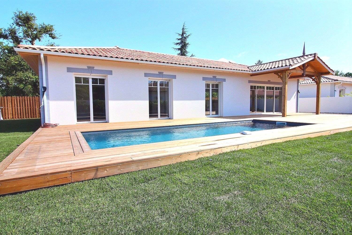 Maison avec jardin et piscine à vendre à la hume