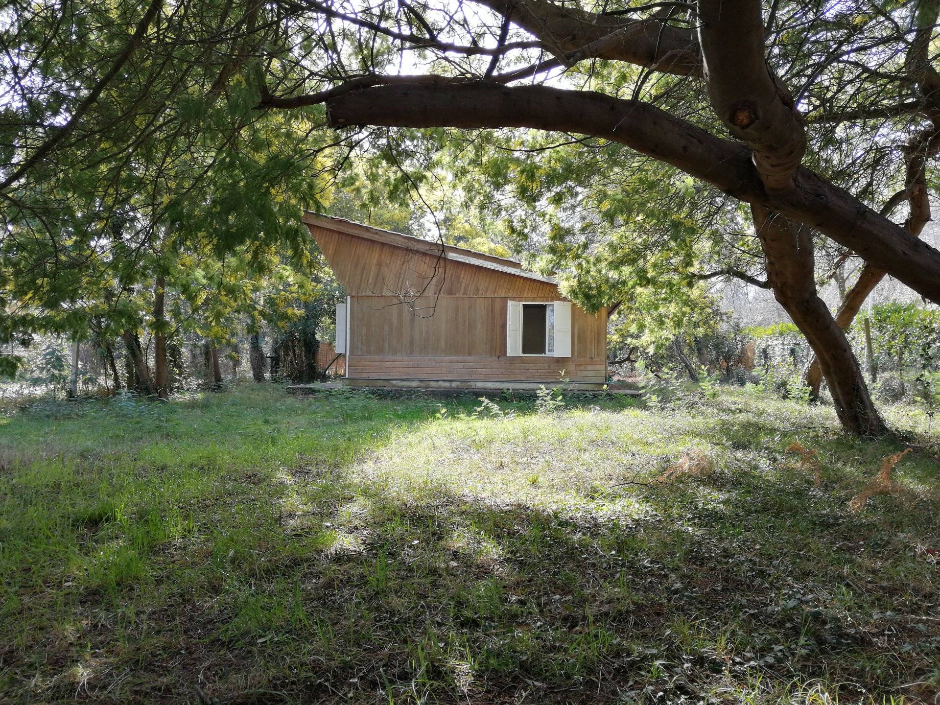 Recherche cabane idéale résidence secondaire au bord du lac de Biscarrosse