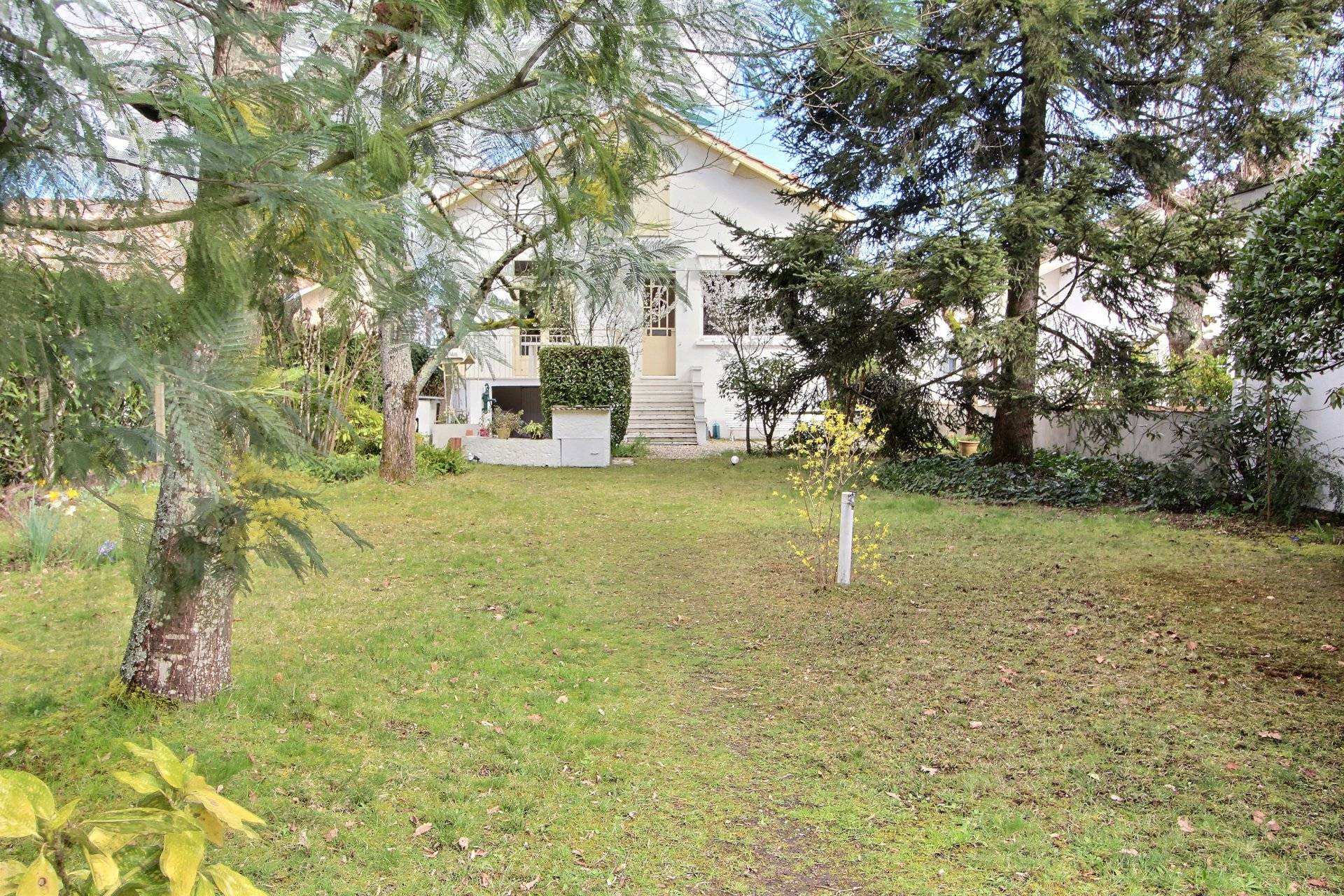 Vente charmante maison familiale 4 chambres quartier des musiciens Pessac