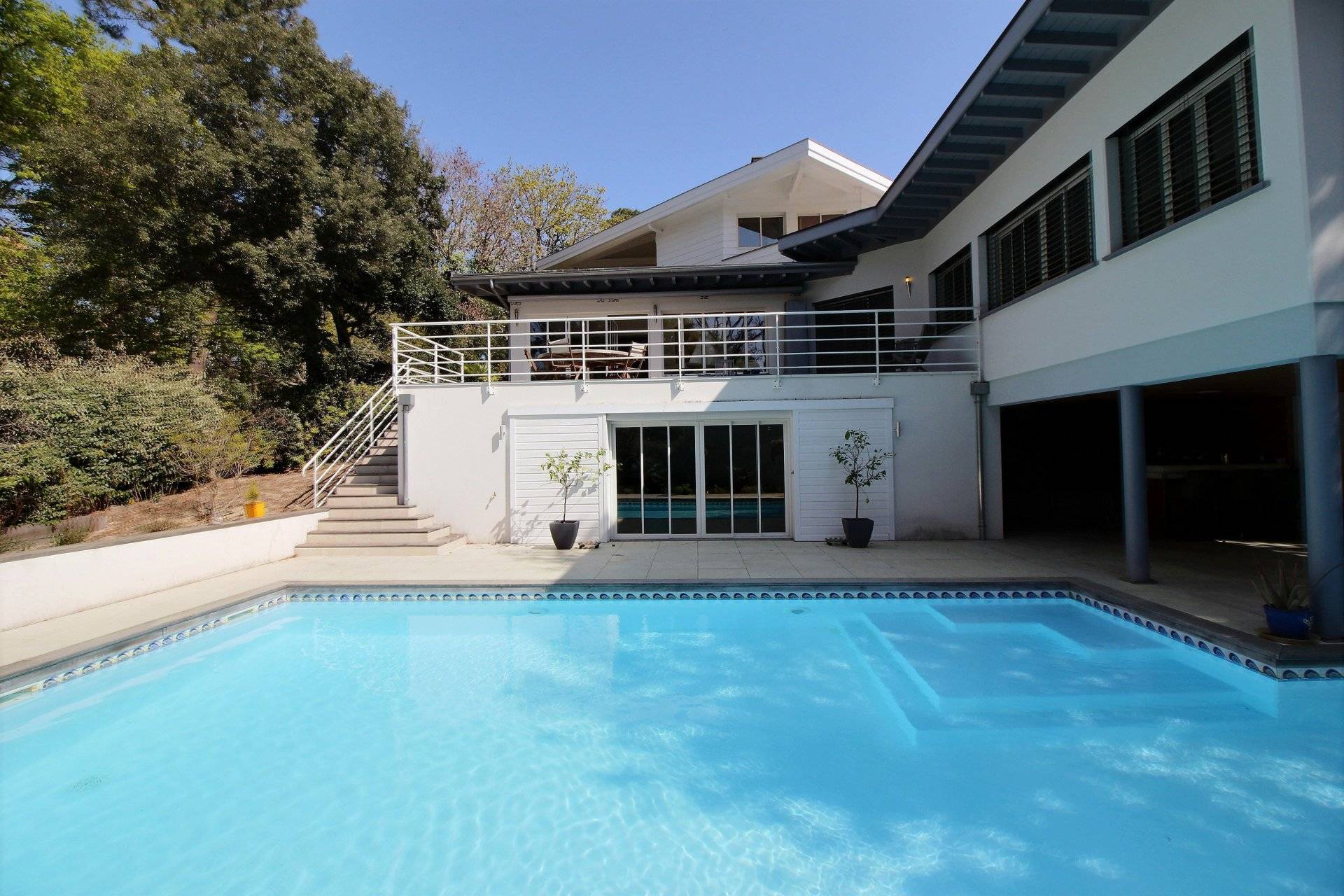 Villa avec piscine vue foret à vendre bassin d'Arcachon