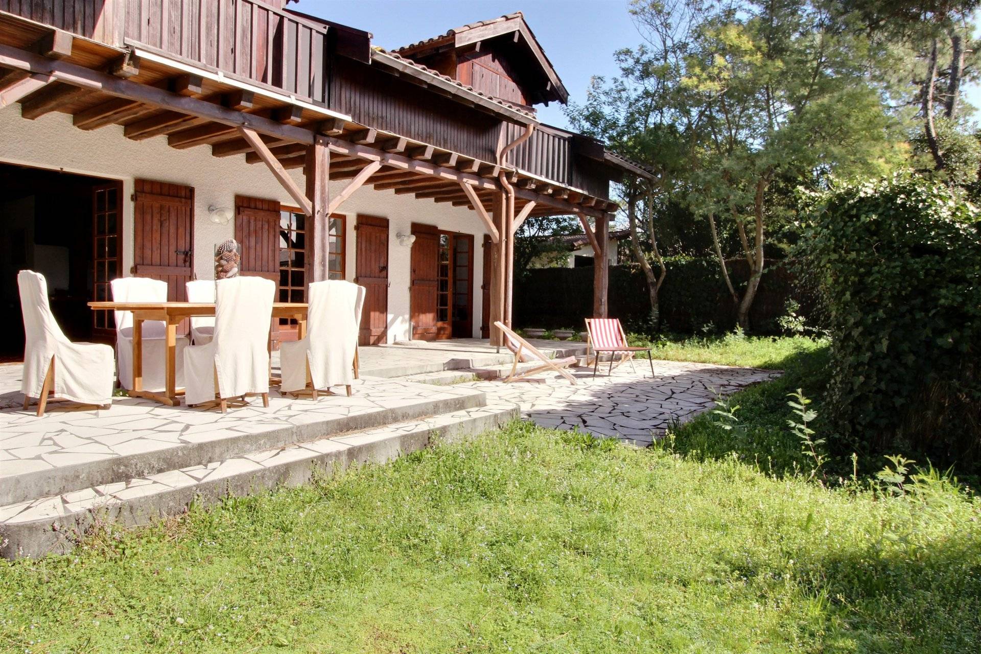 Maison traditionnelle familiale 4 chambres à vendre CAP FERRET CENTRE
