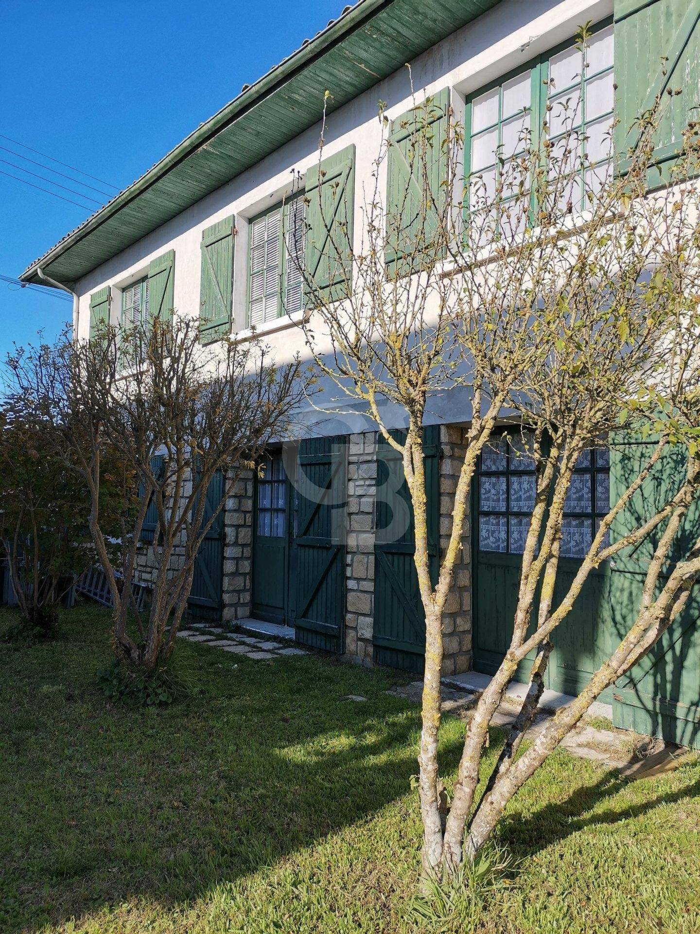 Belle maison en première ligne à vendre PORT DE LA TESTE-DE-BUCH 