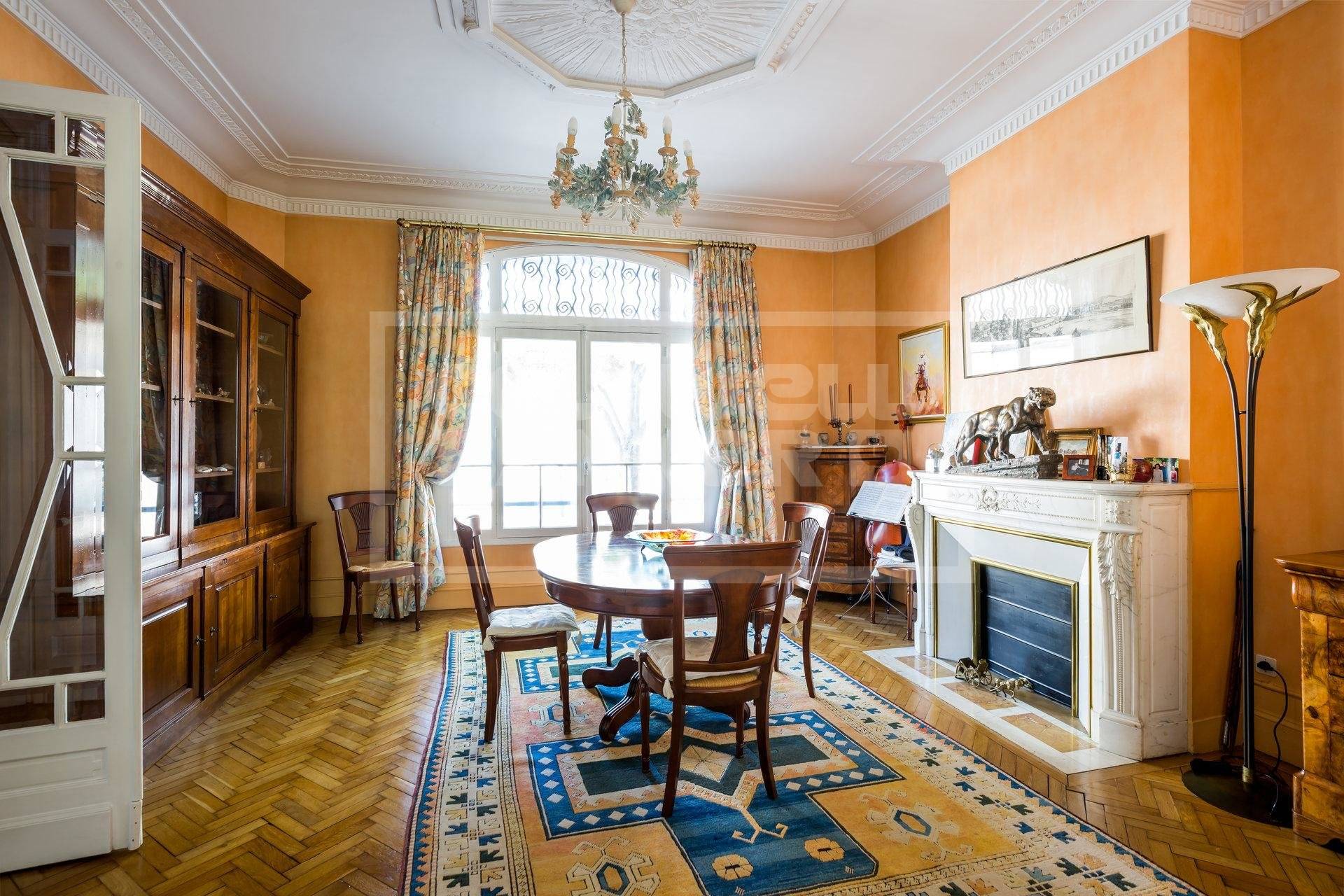 Superbe maison familiale avec jardin et garage à vendre BORDEAUX QUARTIER CAUDÉRAN