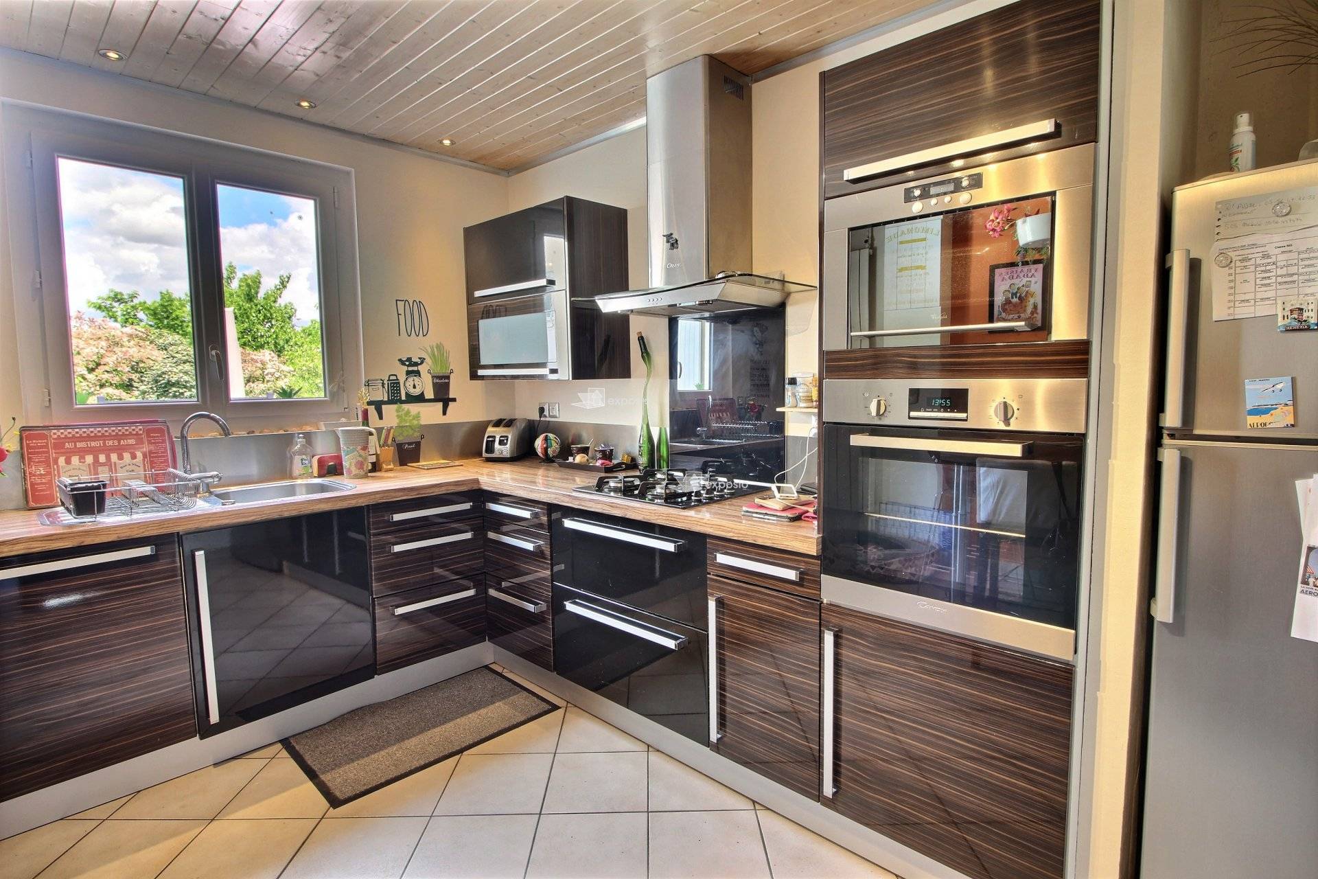 Vente maison familiale grands espaces piscine jardin 5 chambres