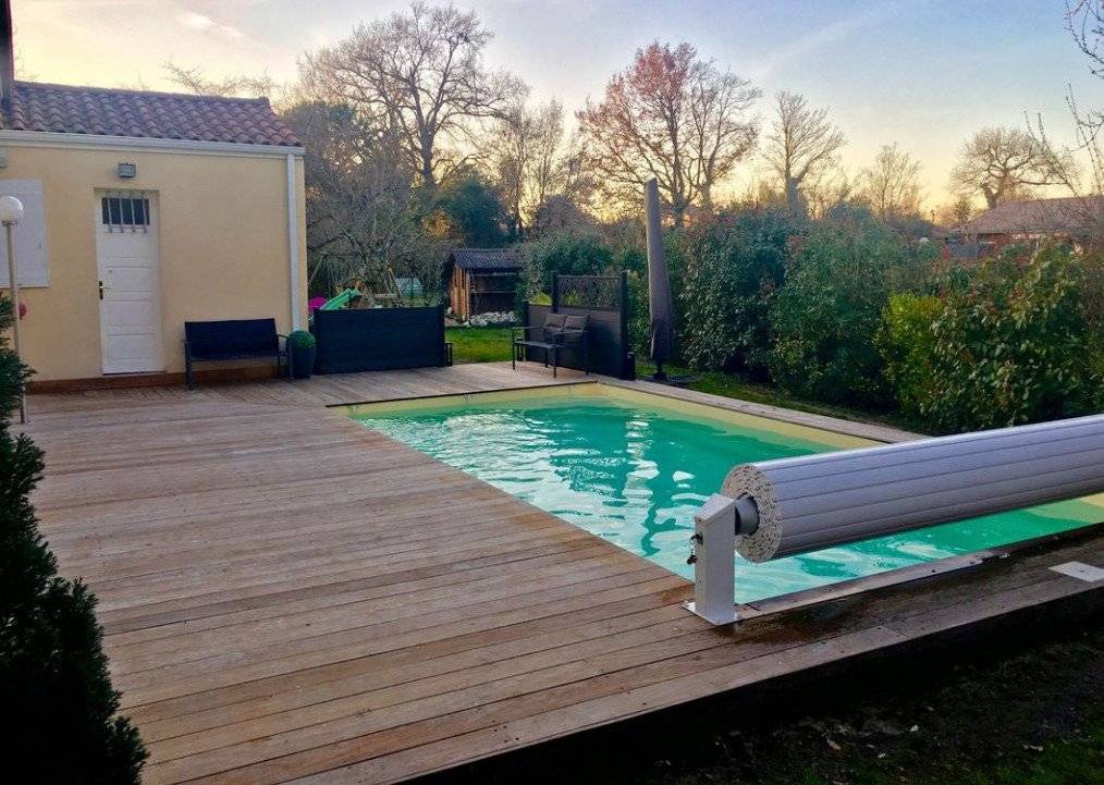 Achète villa familiale avec piscine et 5 chambres à Merignac