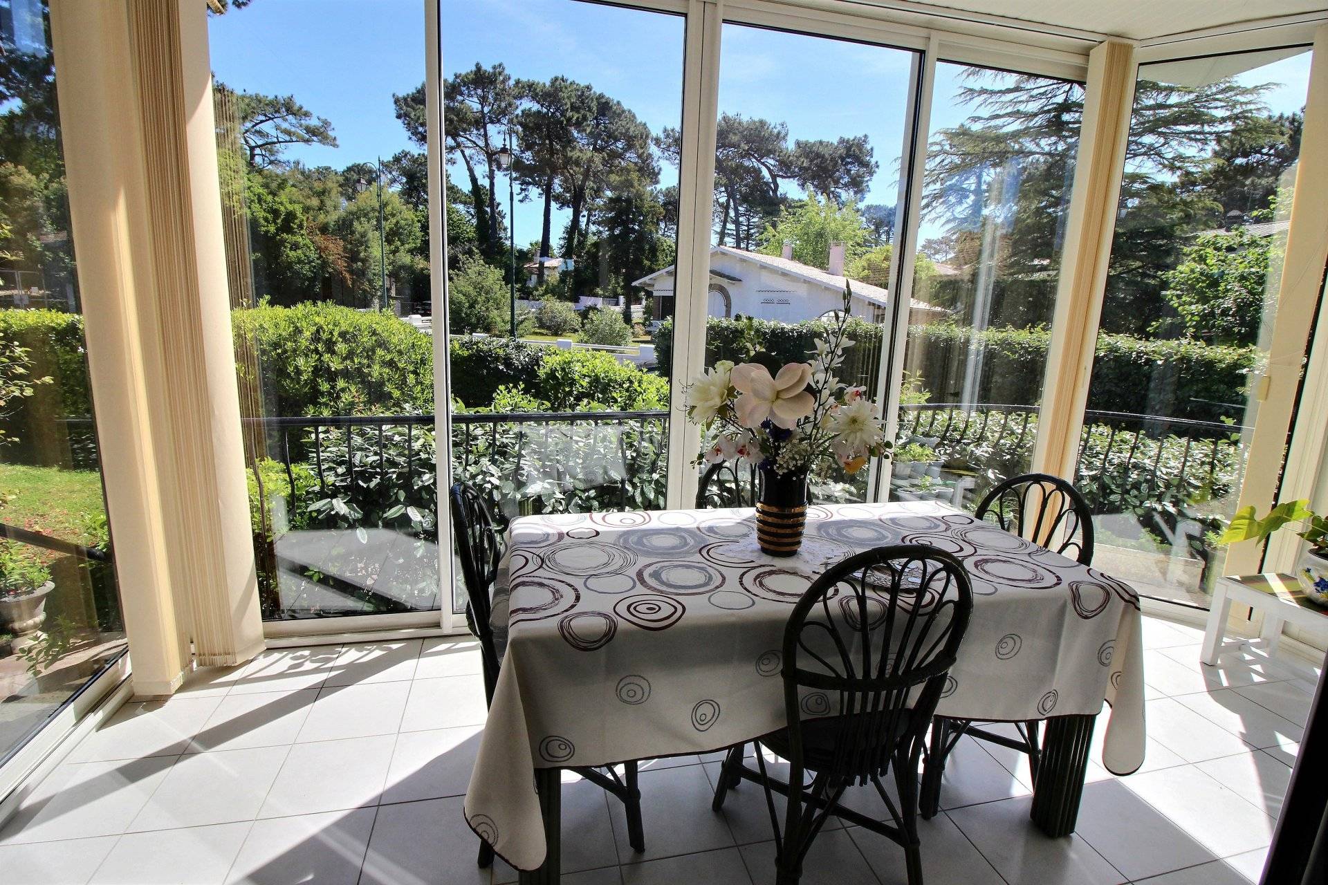 Villa avec véranda et piscine à vendre bassin d'Arcachon
