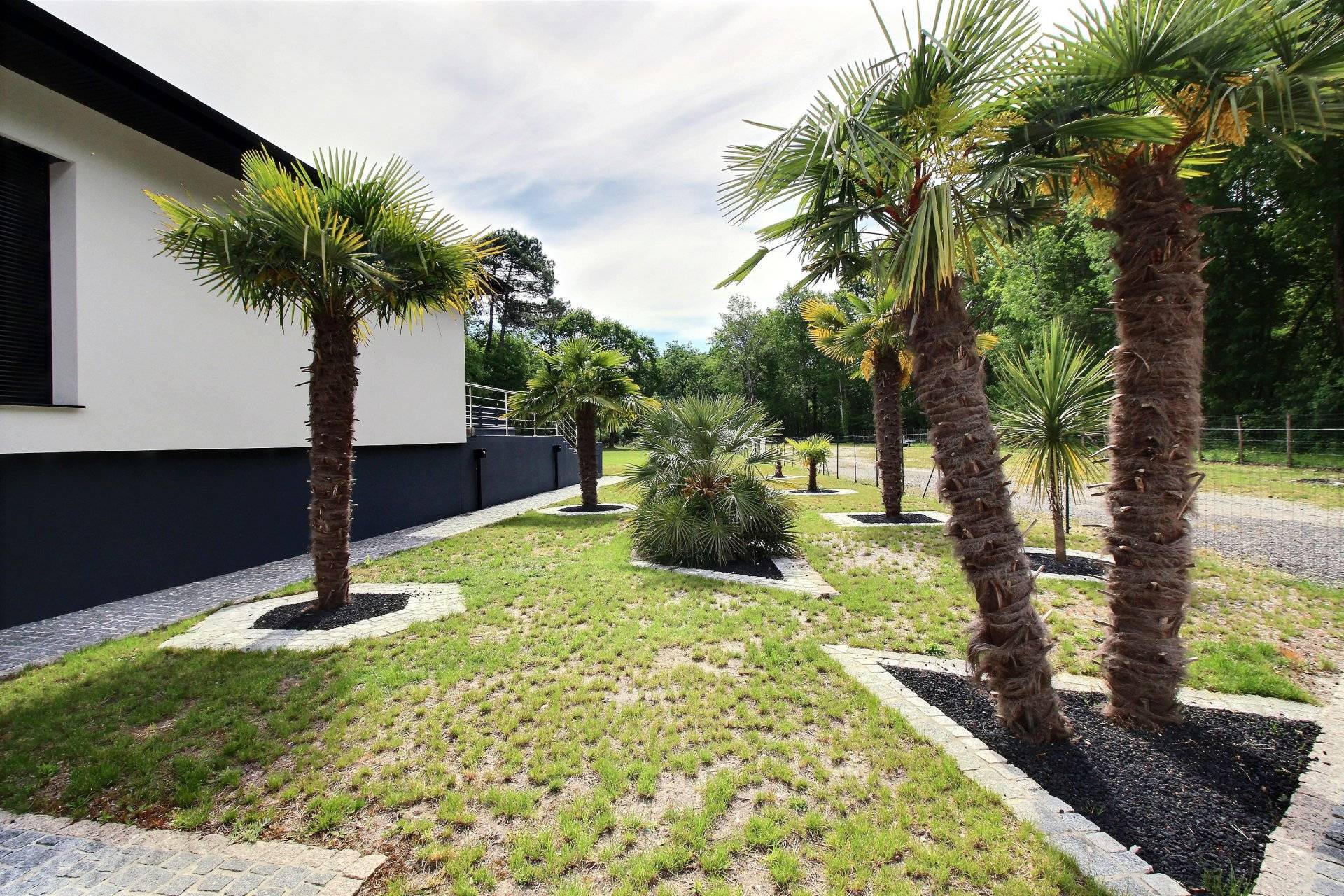 Superbe maison avec grand jardin 4 chambres à vendre 30 minutes bordeaux