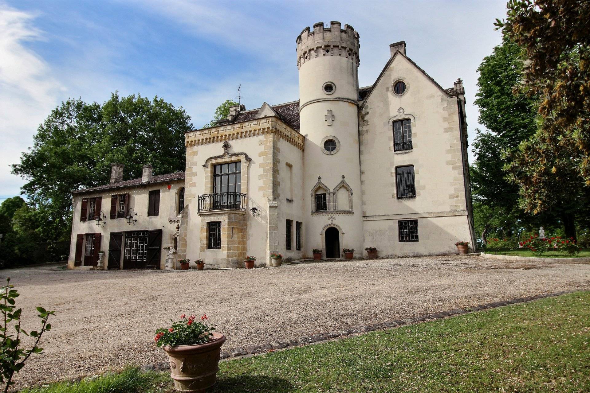 Chateau à vendre près de Bordeaux