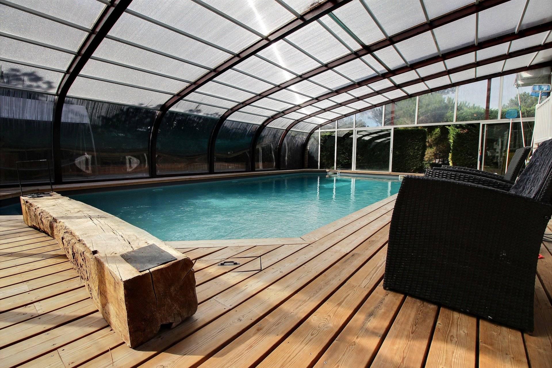 Vente villa avec piscine chauffée couverte à Lacanau