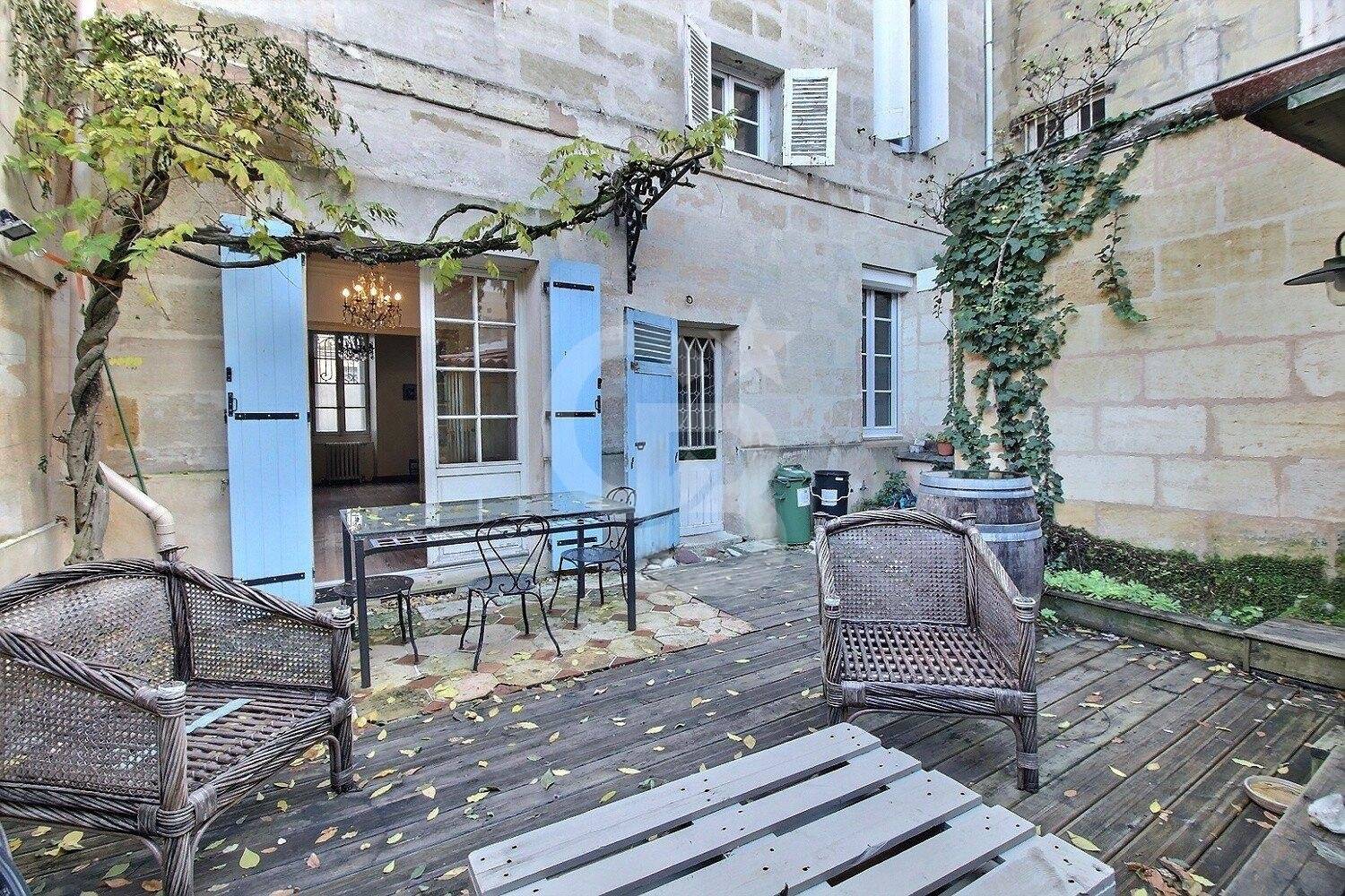 Vente belle maison bourgeoise avec jardin BORDEAUX PROCHE PEY BERLAND