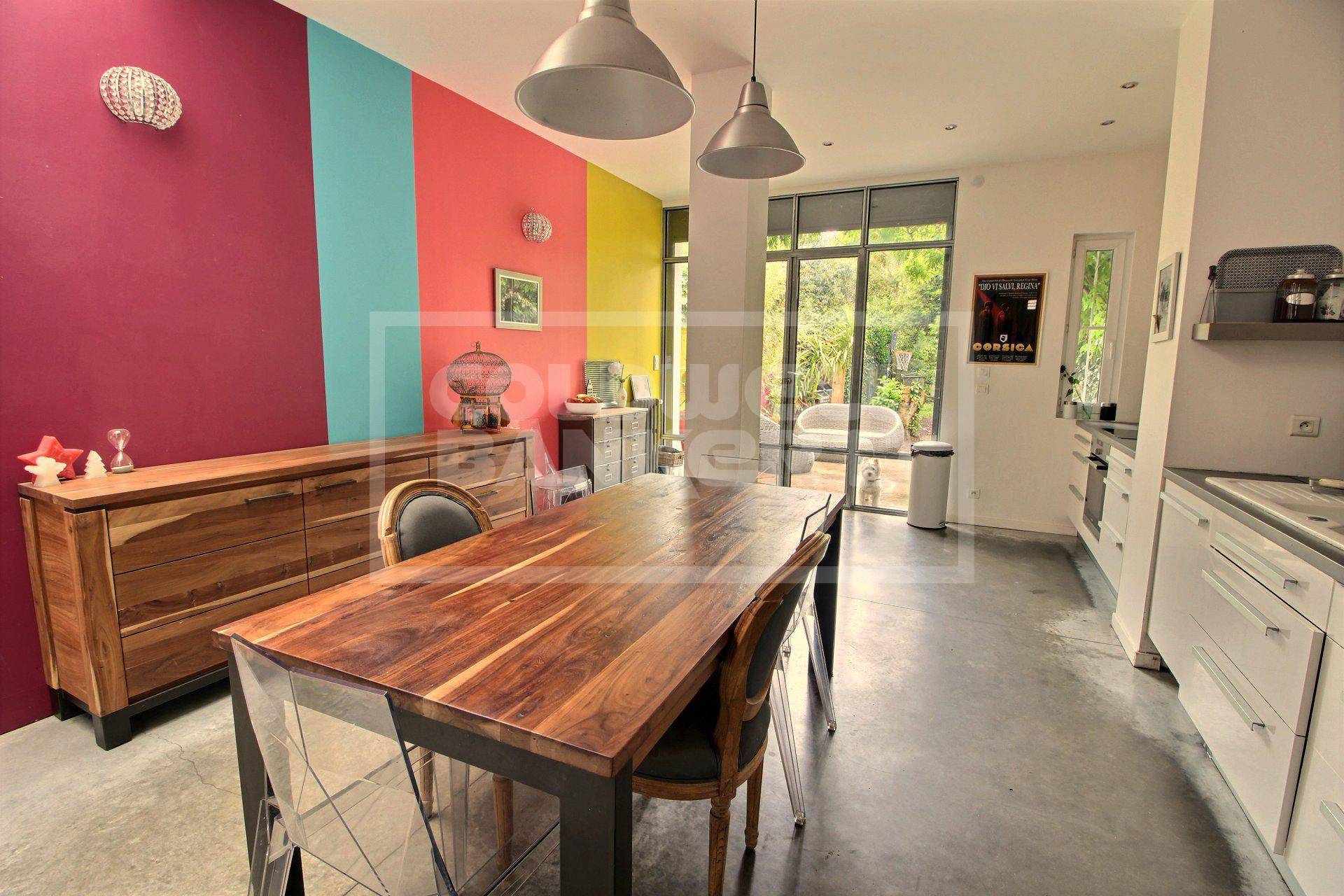 Maison en pierres avec jardin à vendre BORDEAUX QUARTIER SAINT GENES