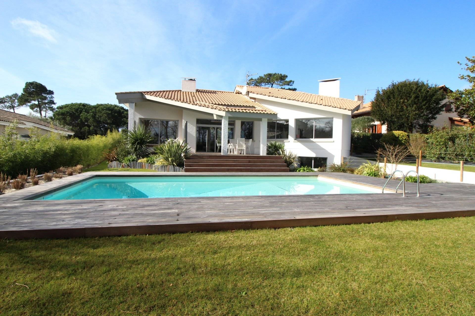 Villa moderne à vendre à Arcachon
